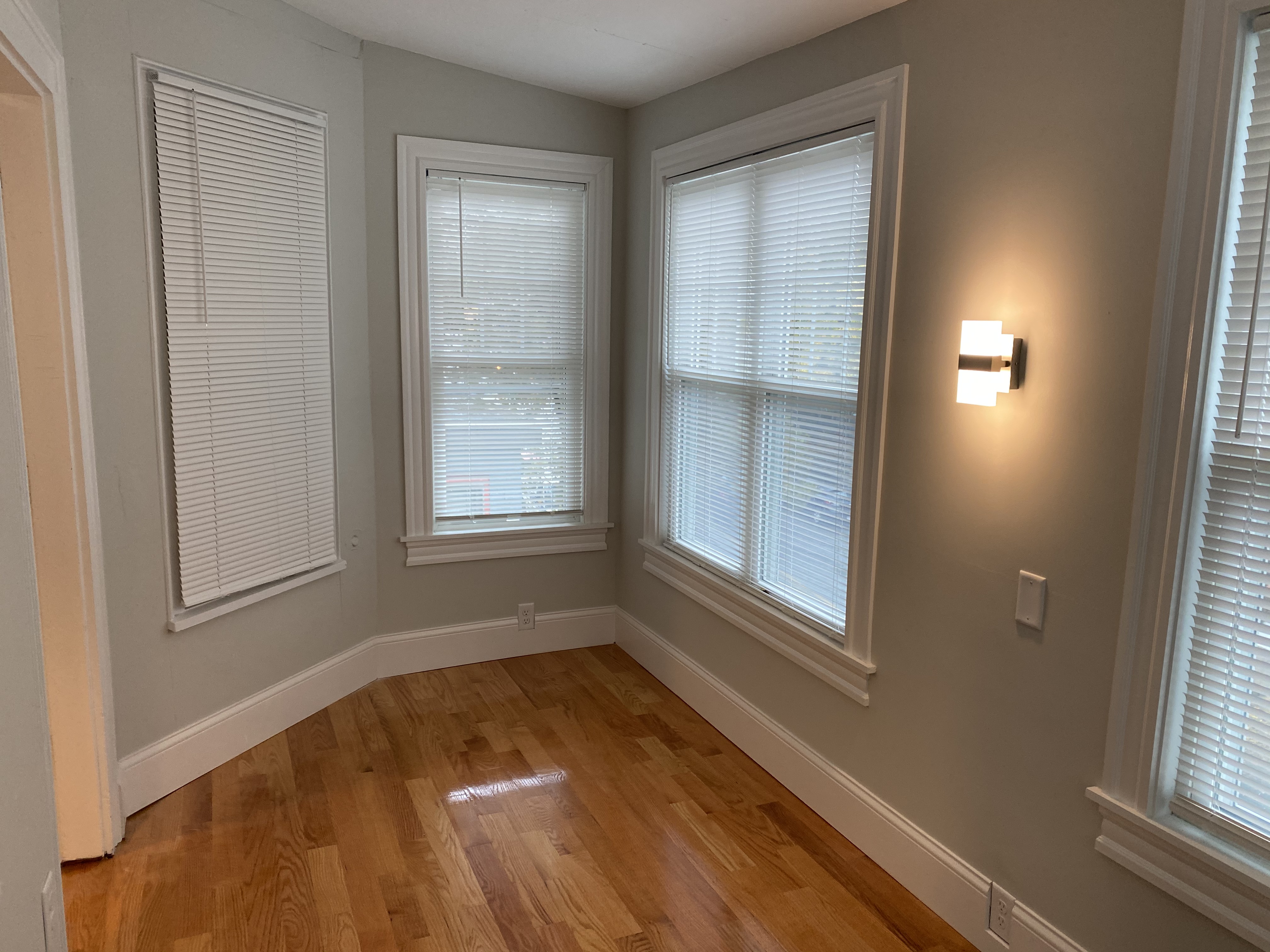 305 Highland Ave, Porter Square