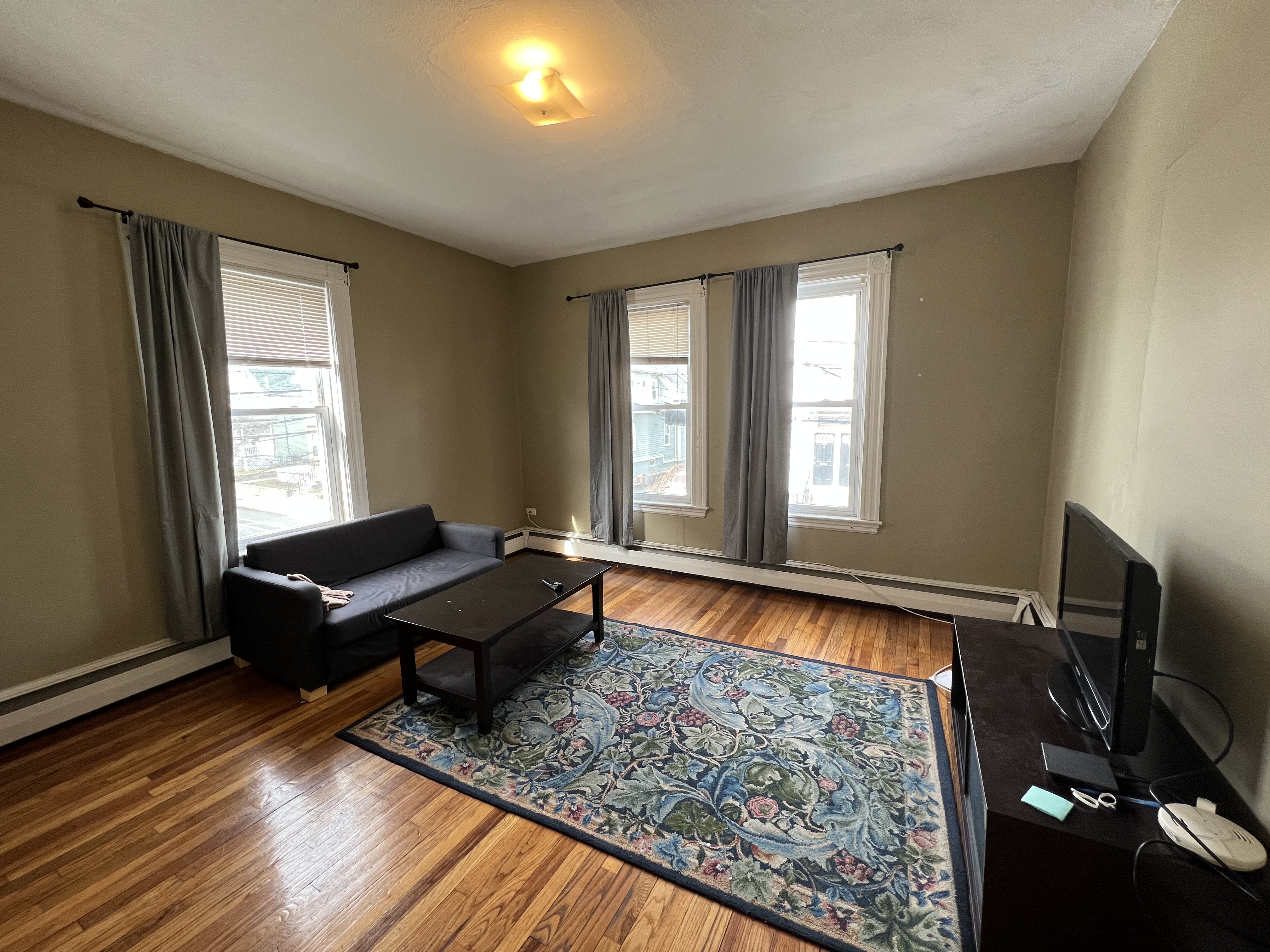 59 Cedar St, Davis Square