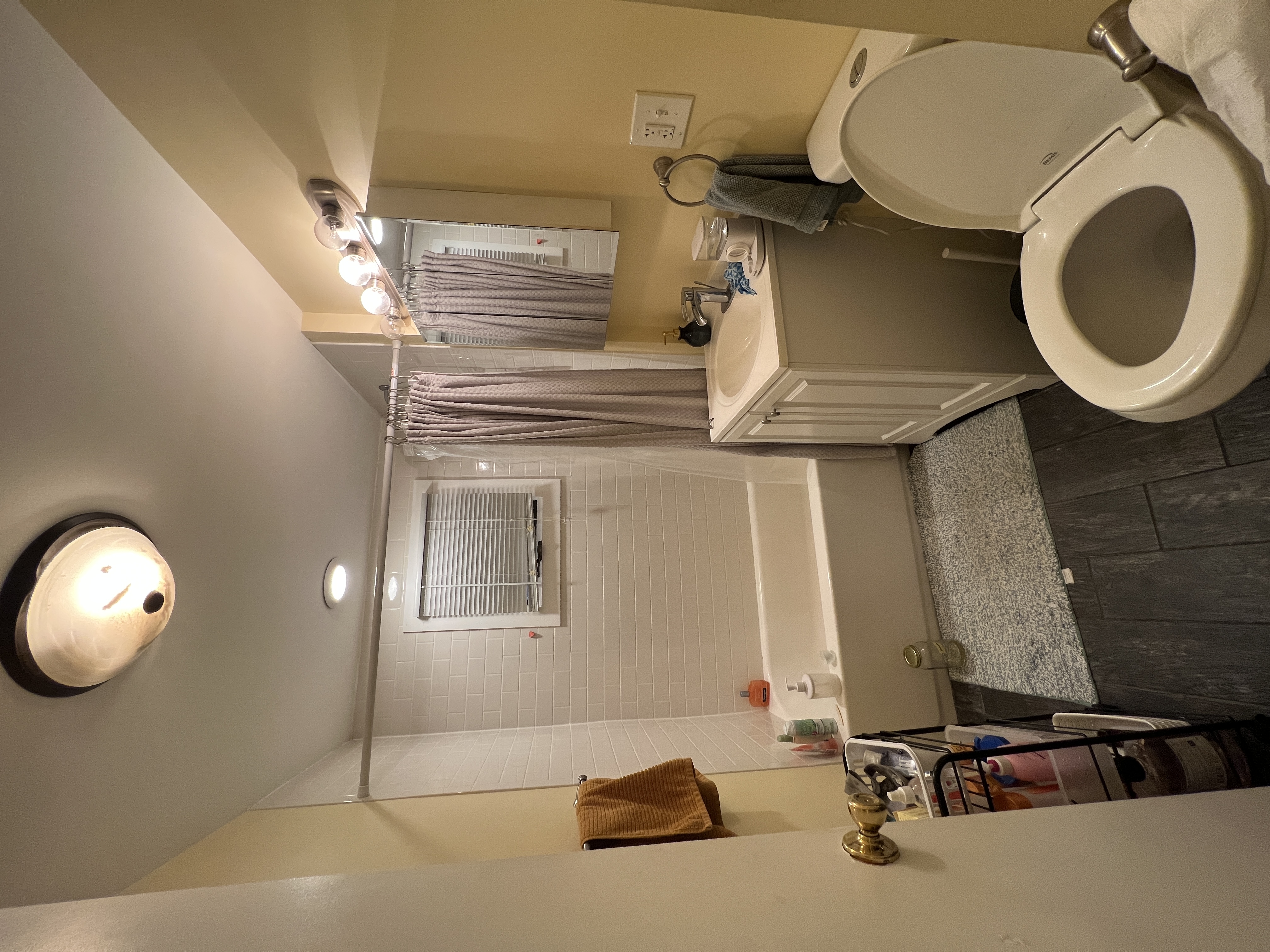 121 Liberty Rd, Davis Square