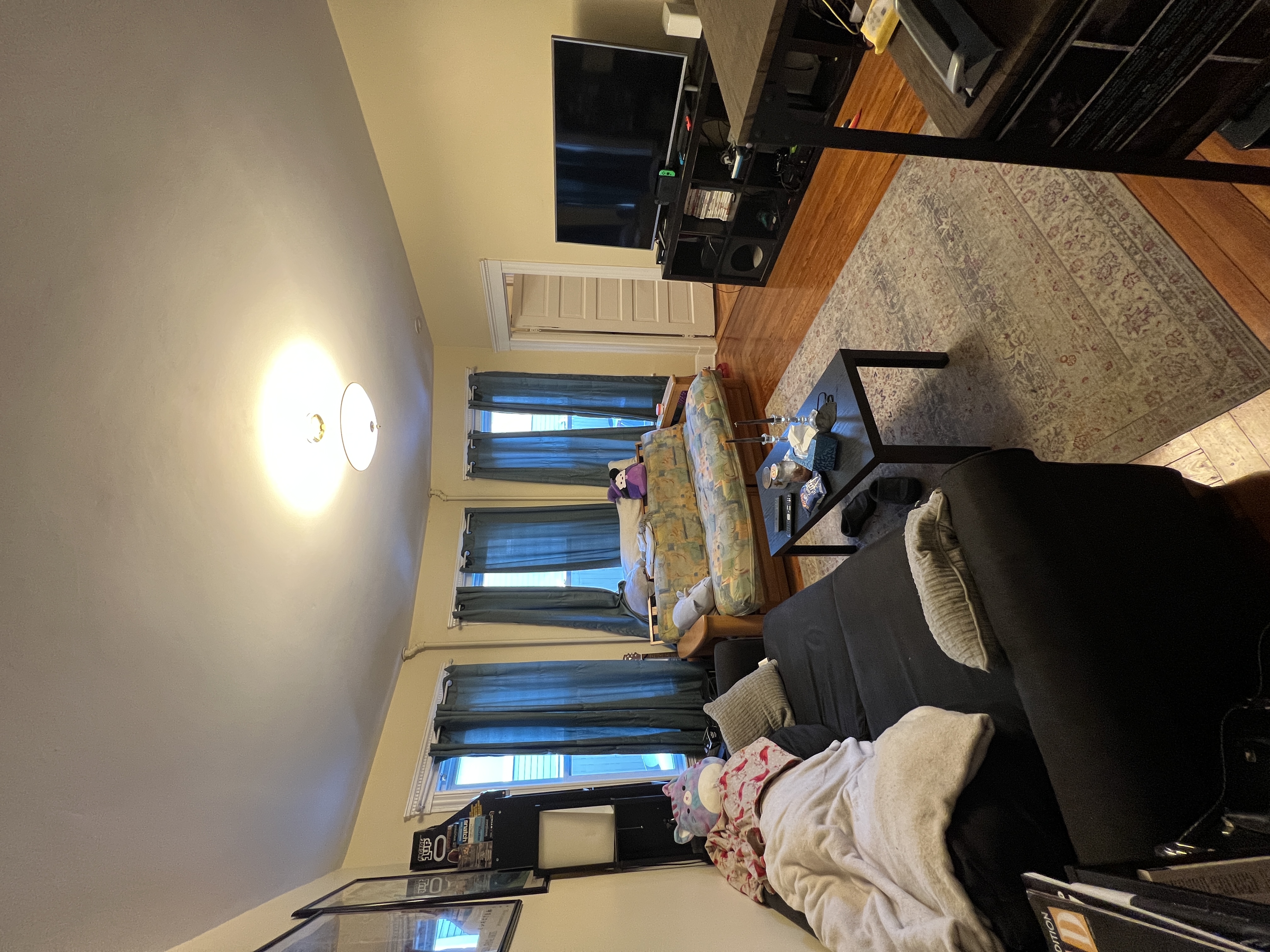 17 Dow St, West Somerville