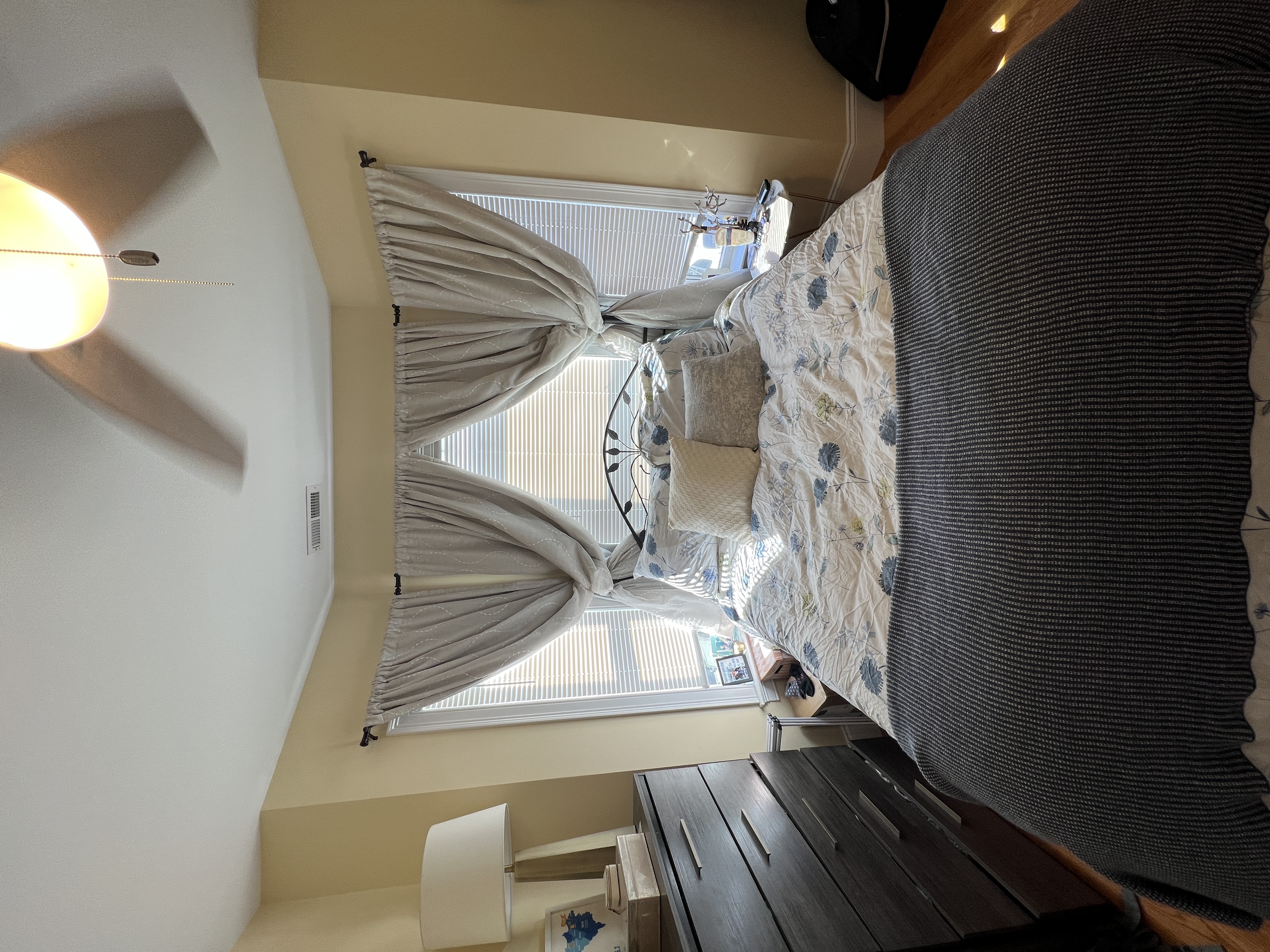 116 118 Holland St, Davis Square