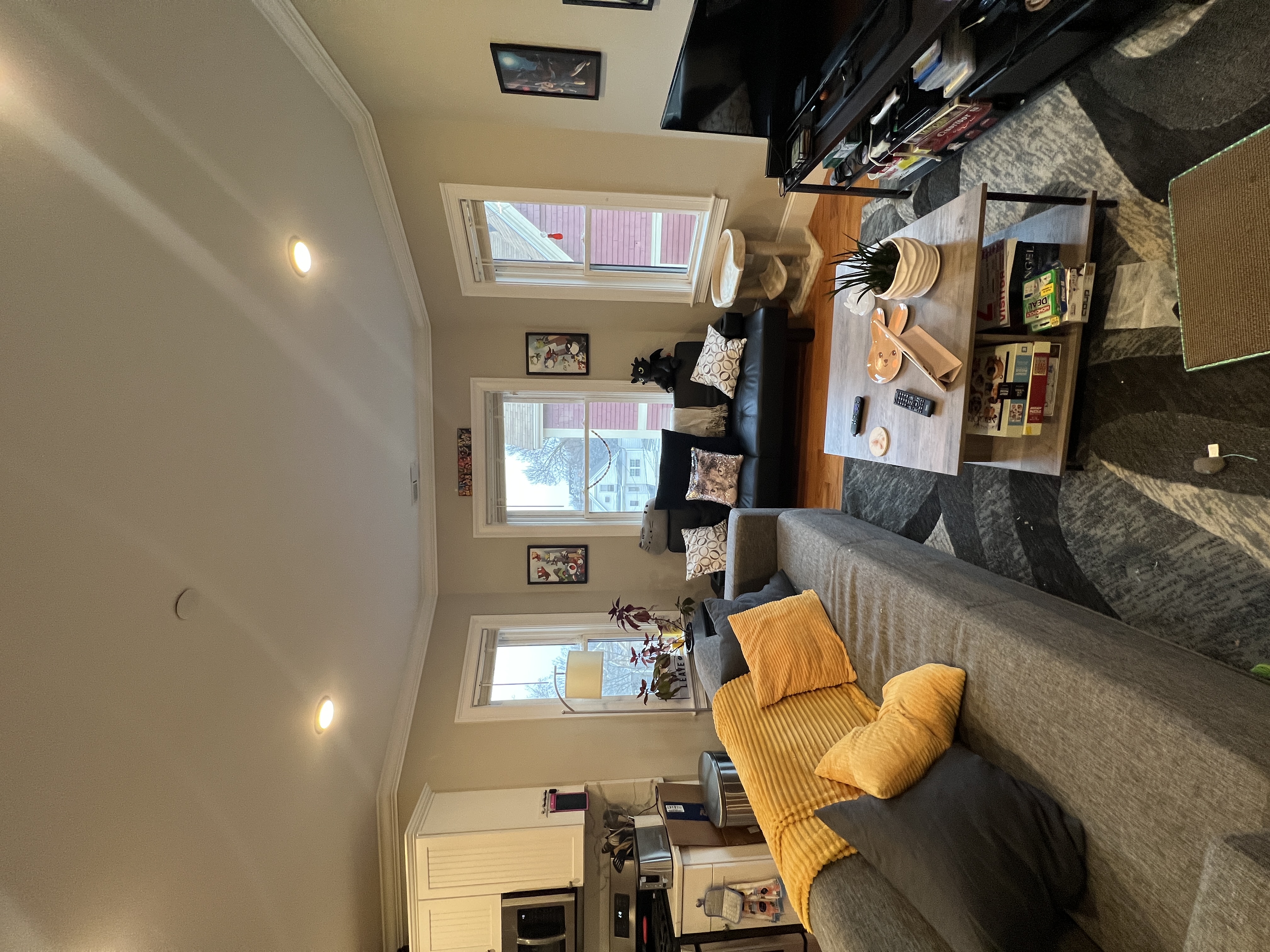 116 118 Holland St, Davis Square