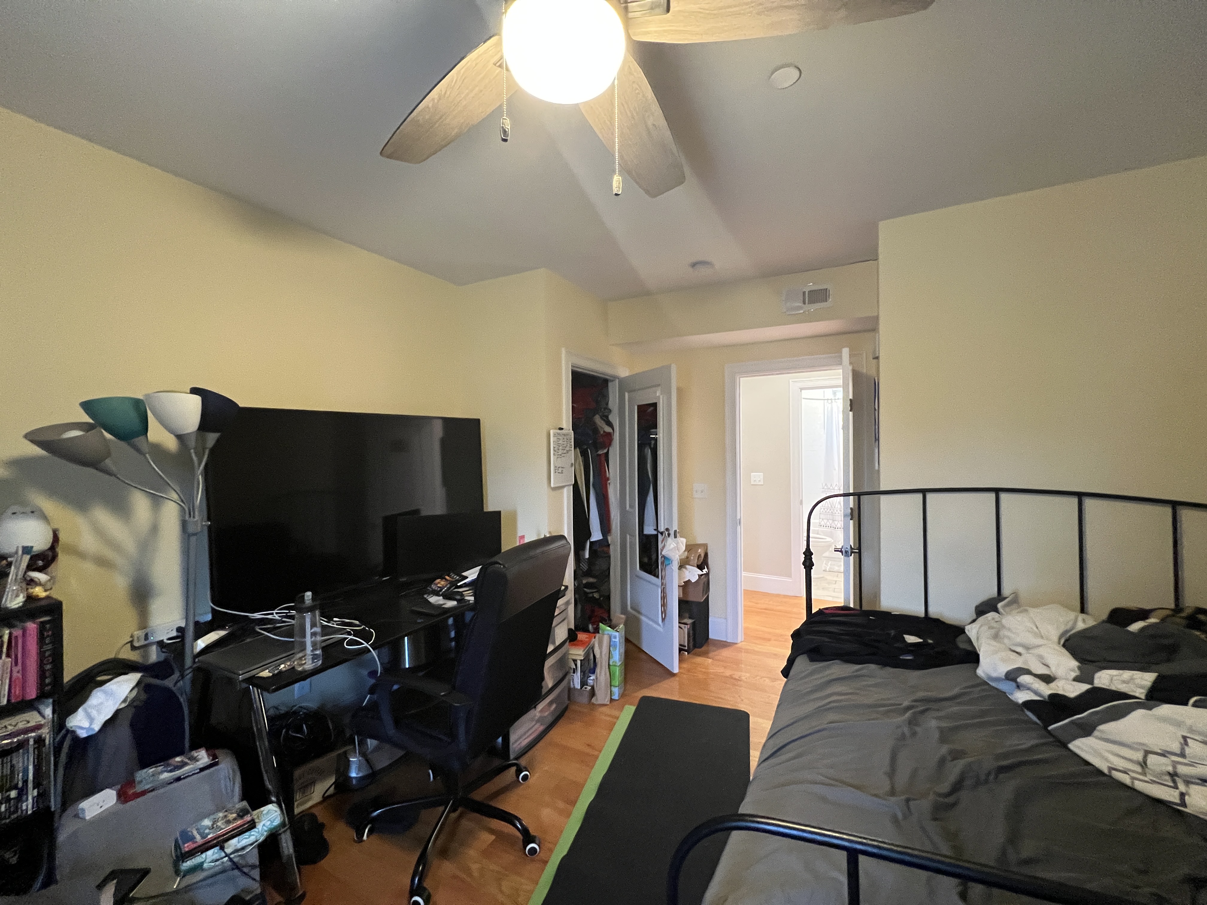 116 118 Holland St, Davis Square