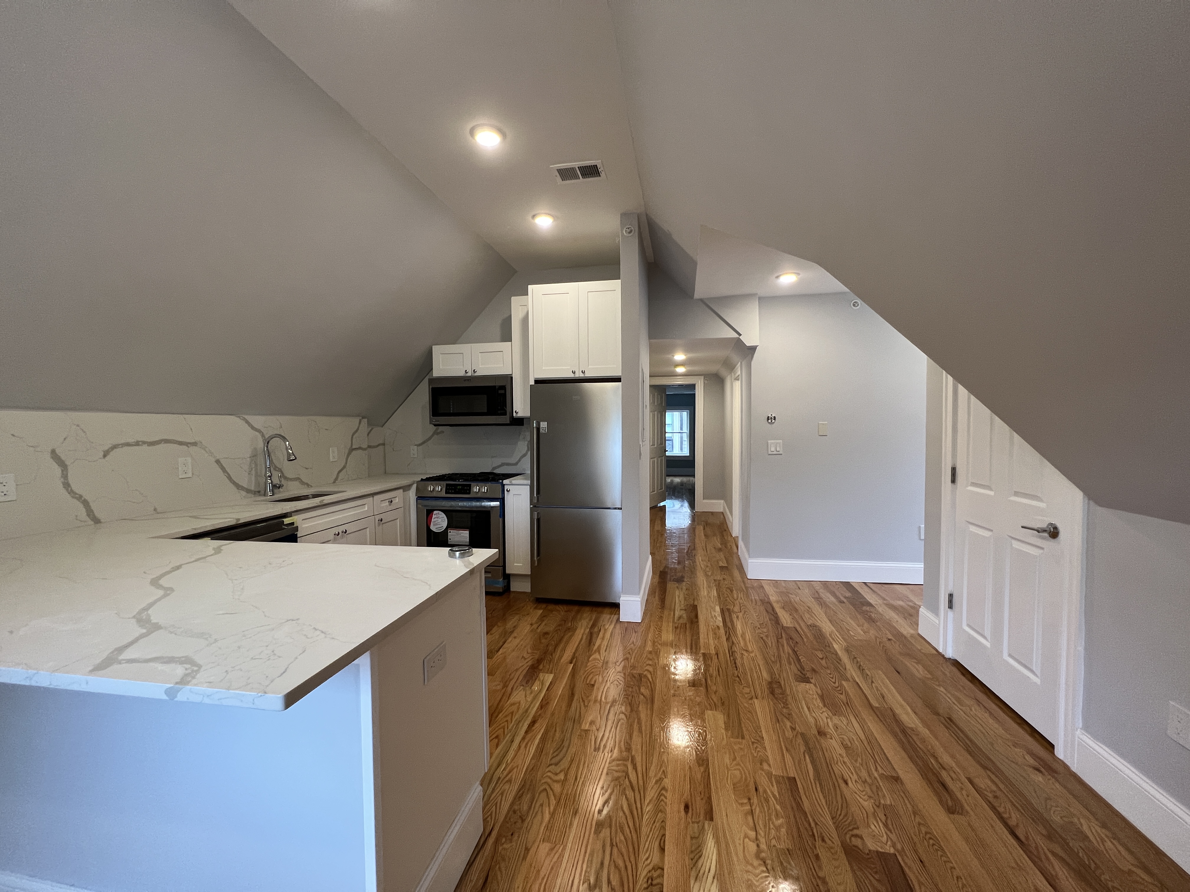 158 Morrison Ave, Davis Square