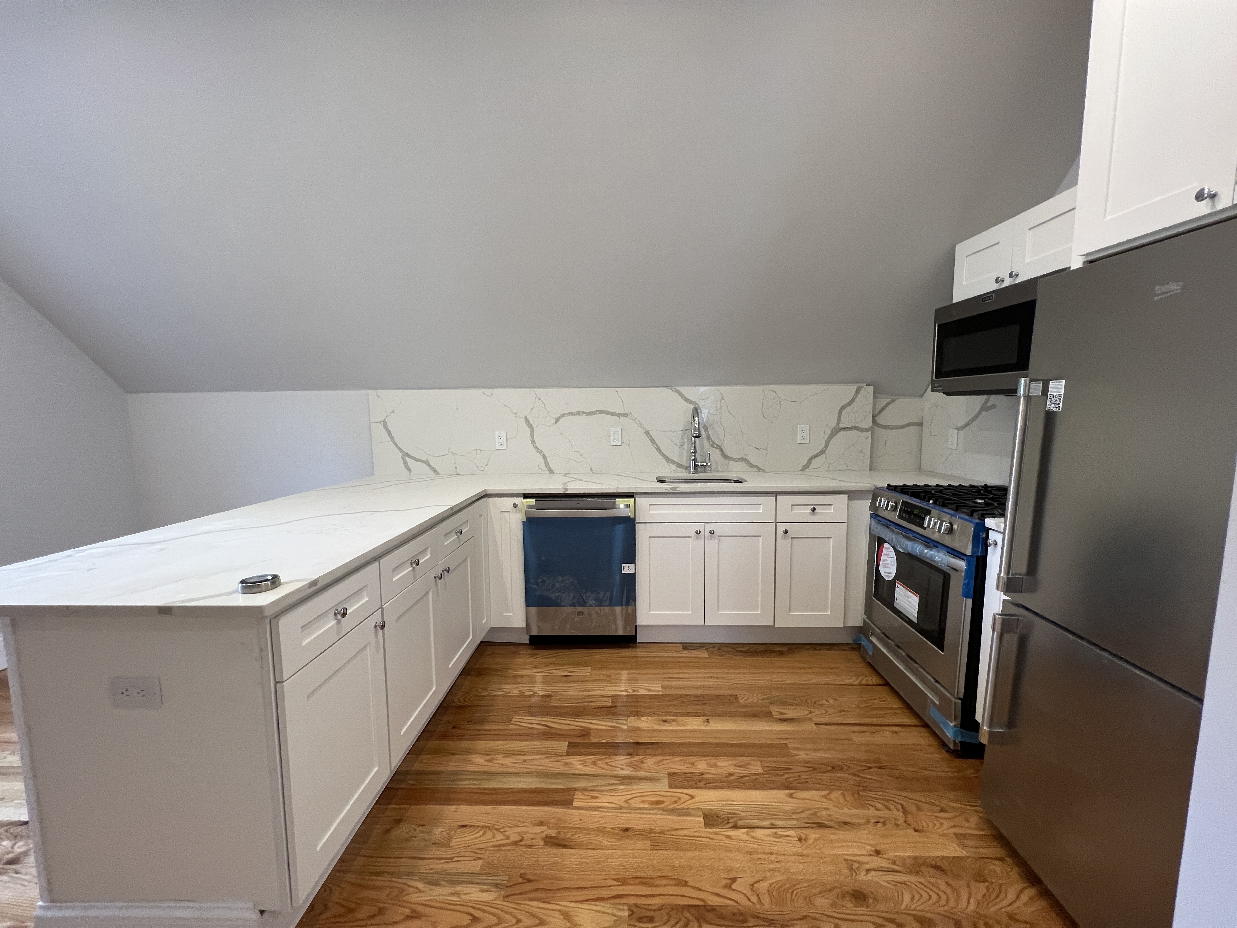 158 Morrison Ave, Davis Square