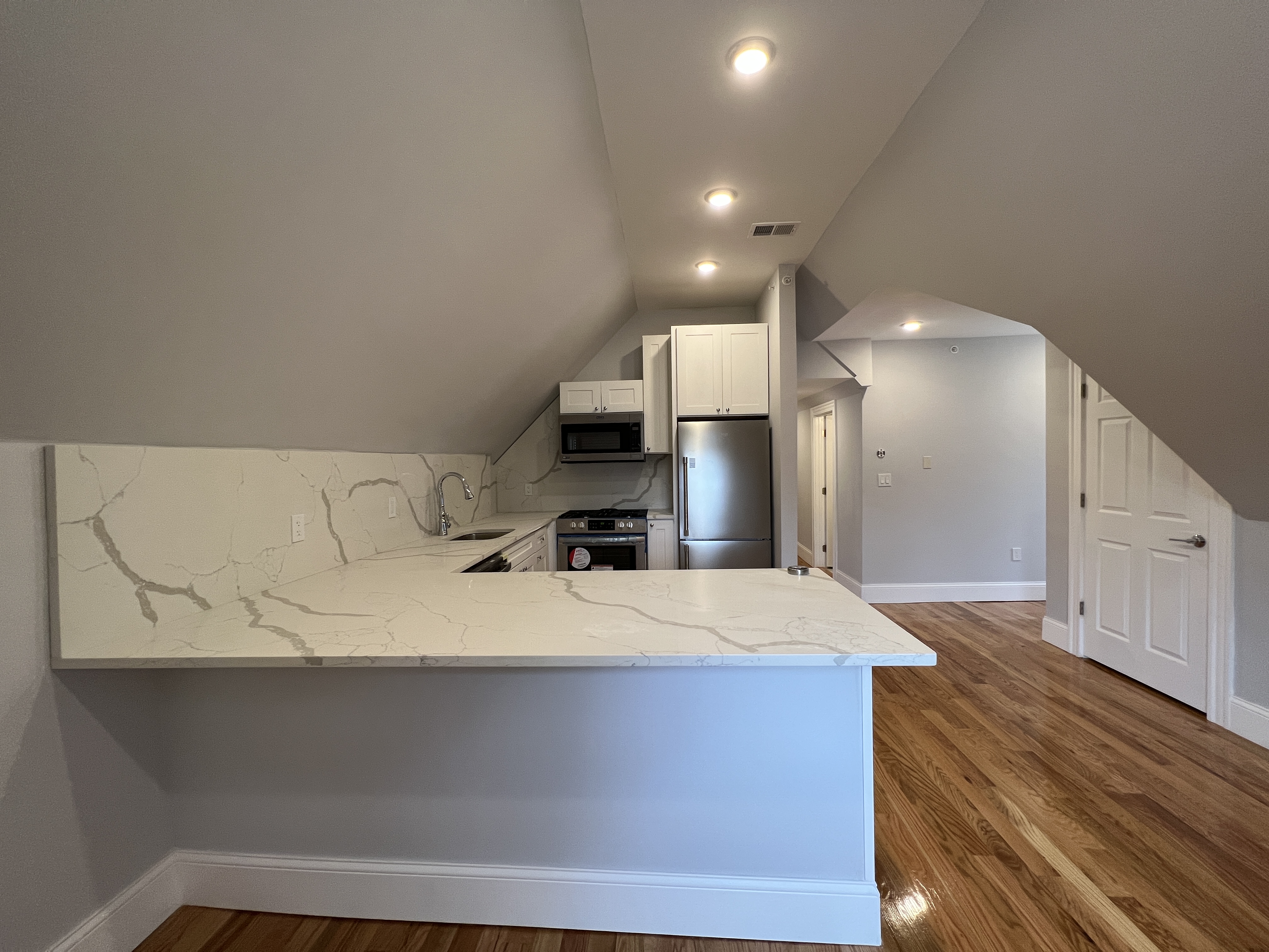 158 Morrison Ave, Davis Square