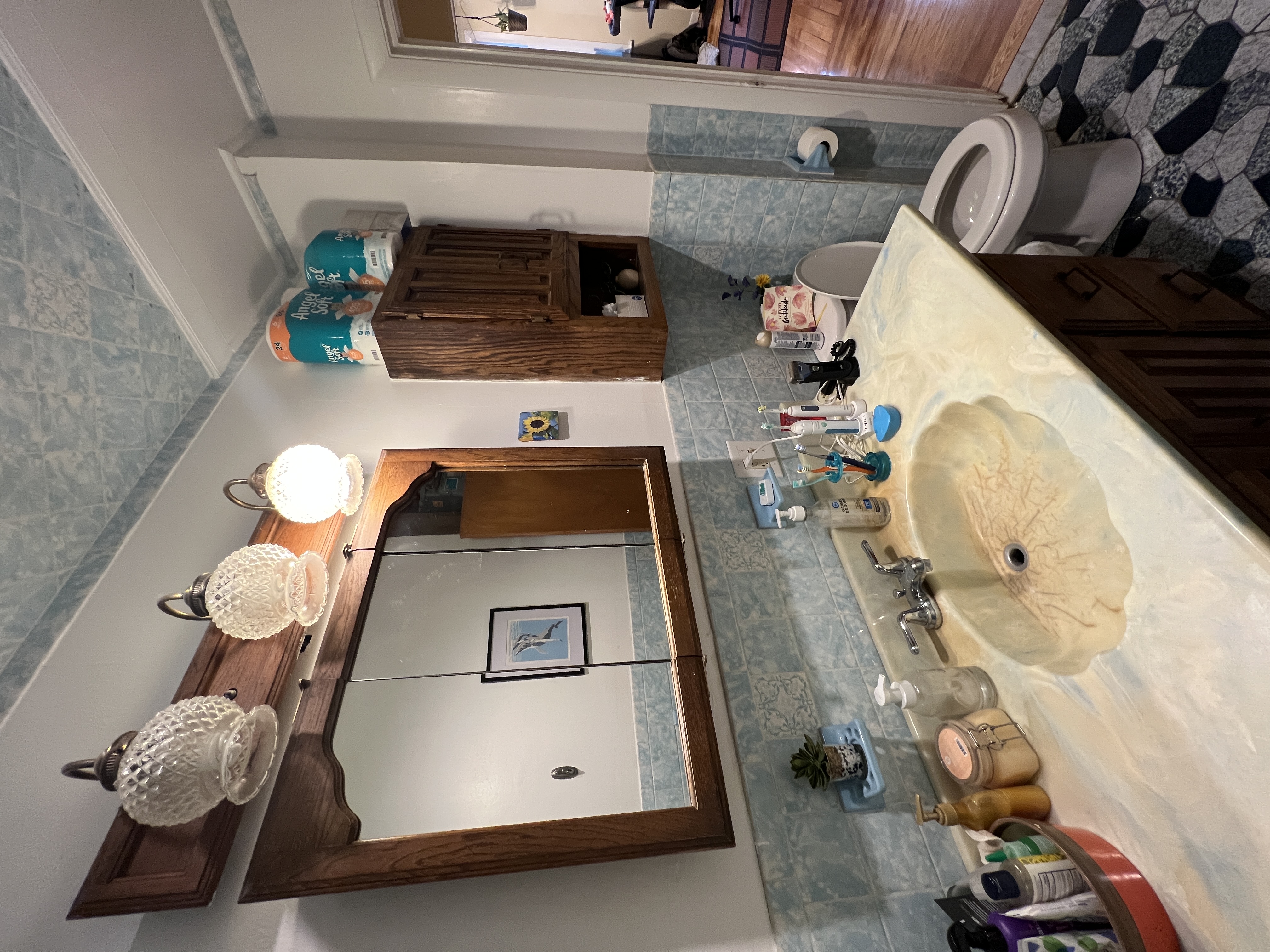 27 Cameron Ave, Davis Square