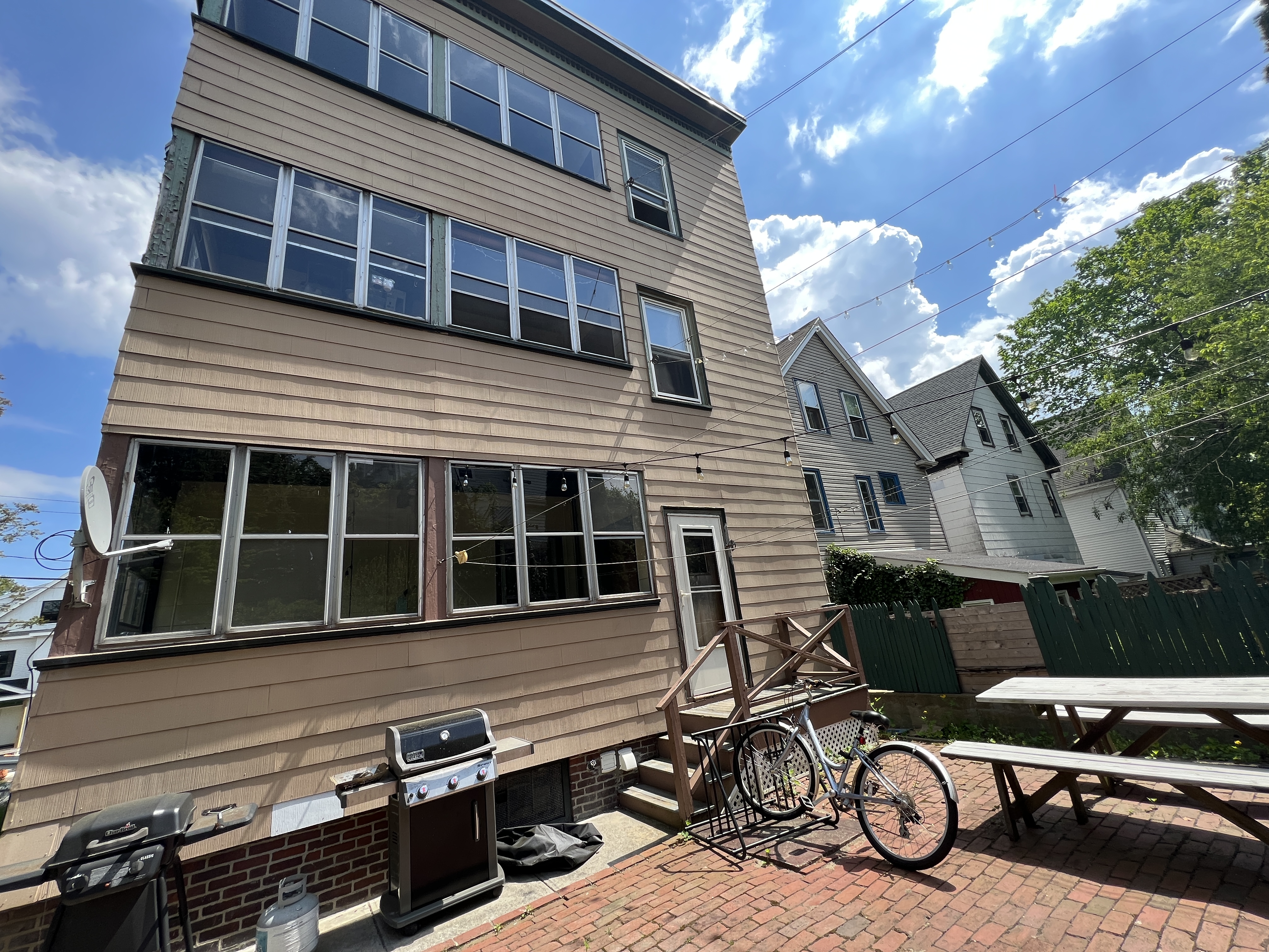 27 Cameron Ave, Davis Square