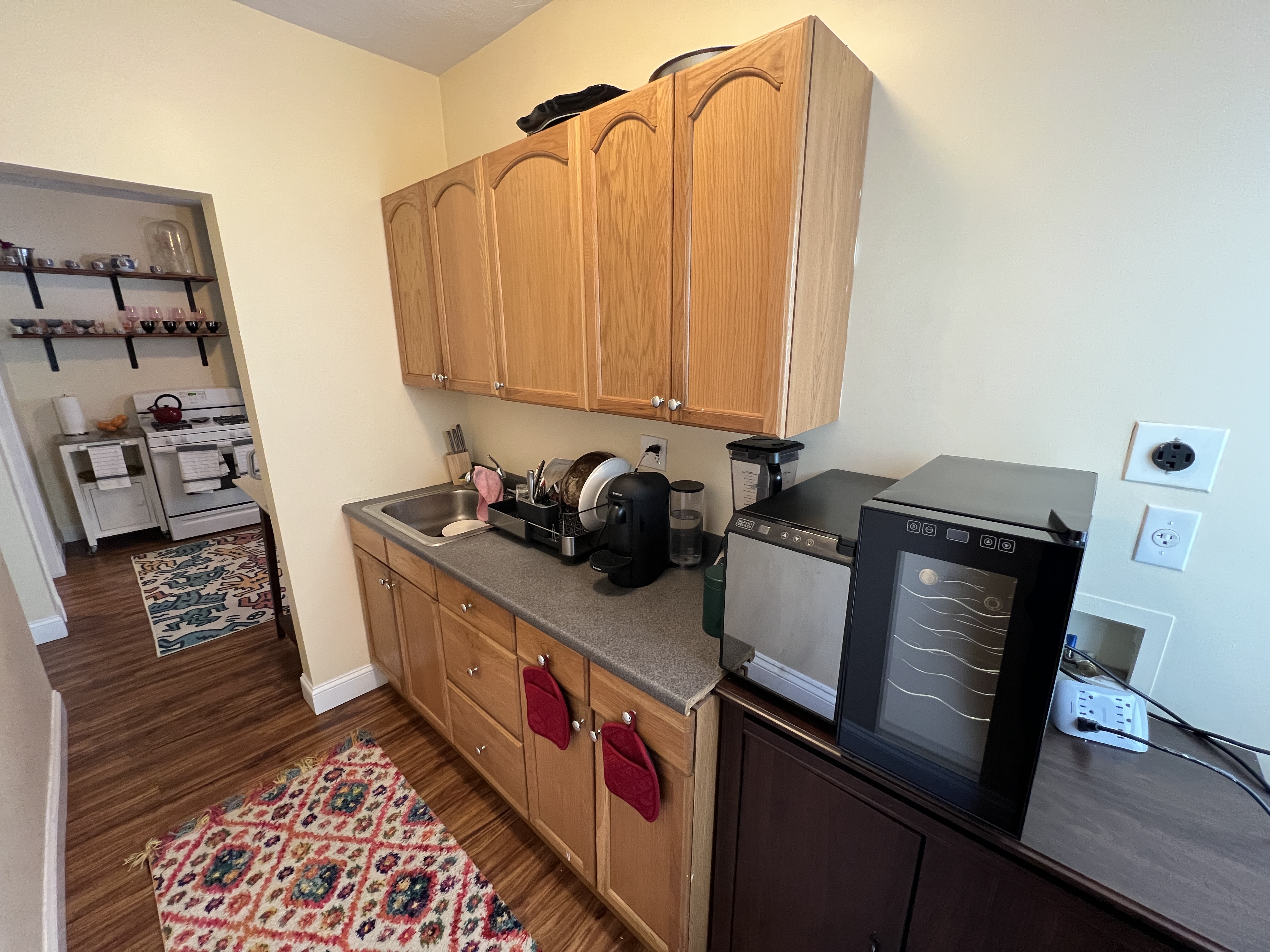 Photos of apartment on Holland St.,Somerville MA 