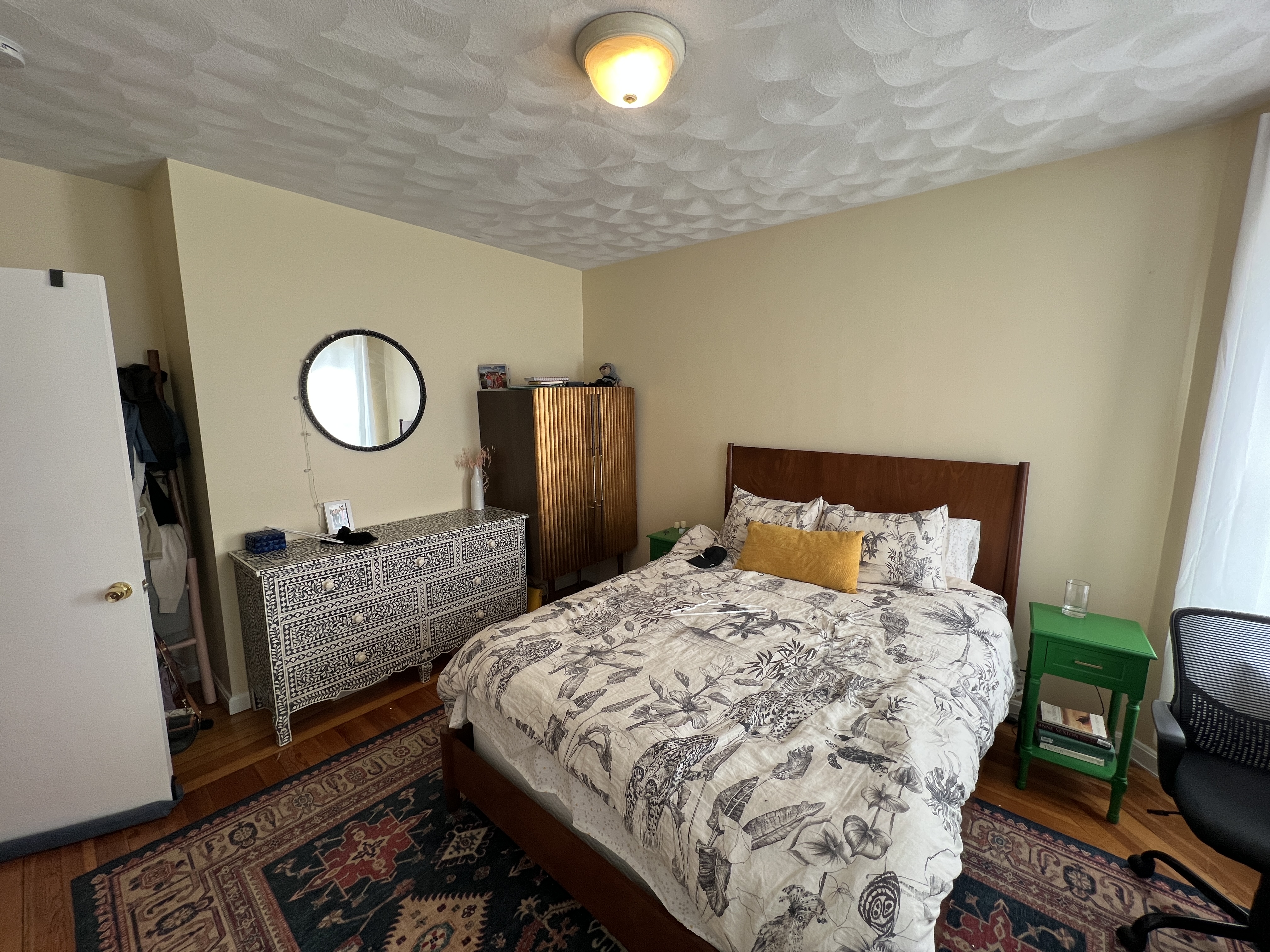 Photos of apartment on Holland St.,Somerville MA 