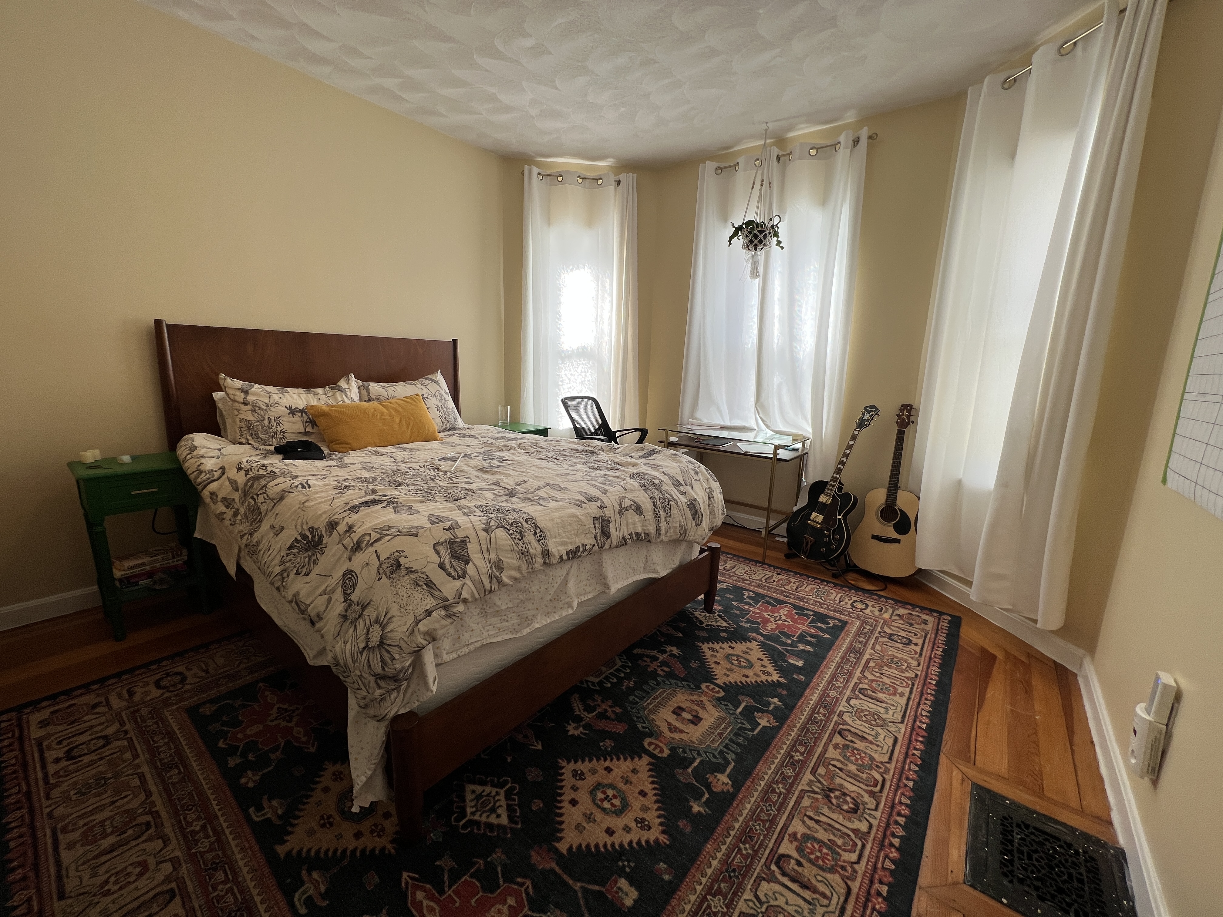 Photos of apartment on Holland St.,Somerville MA 