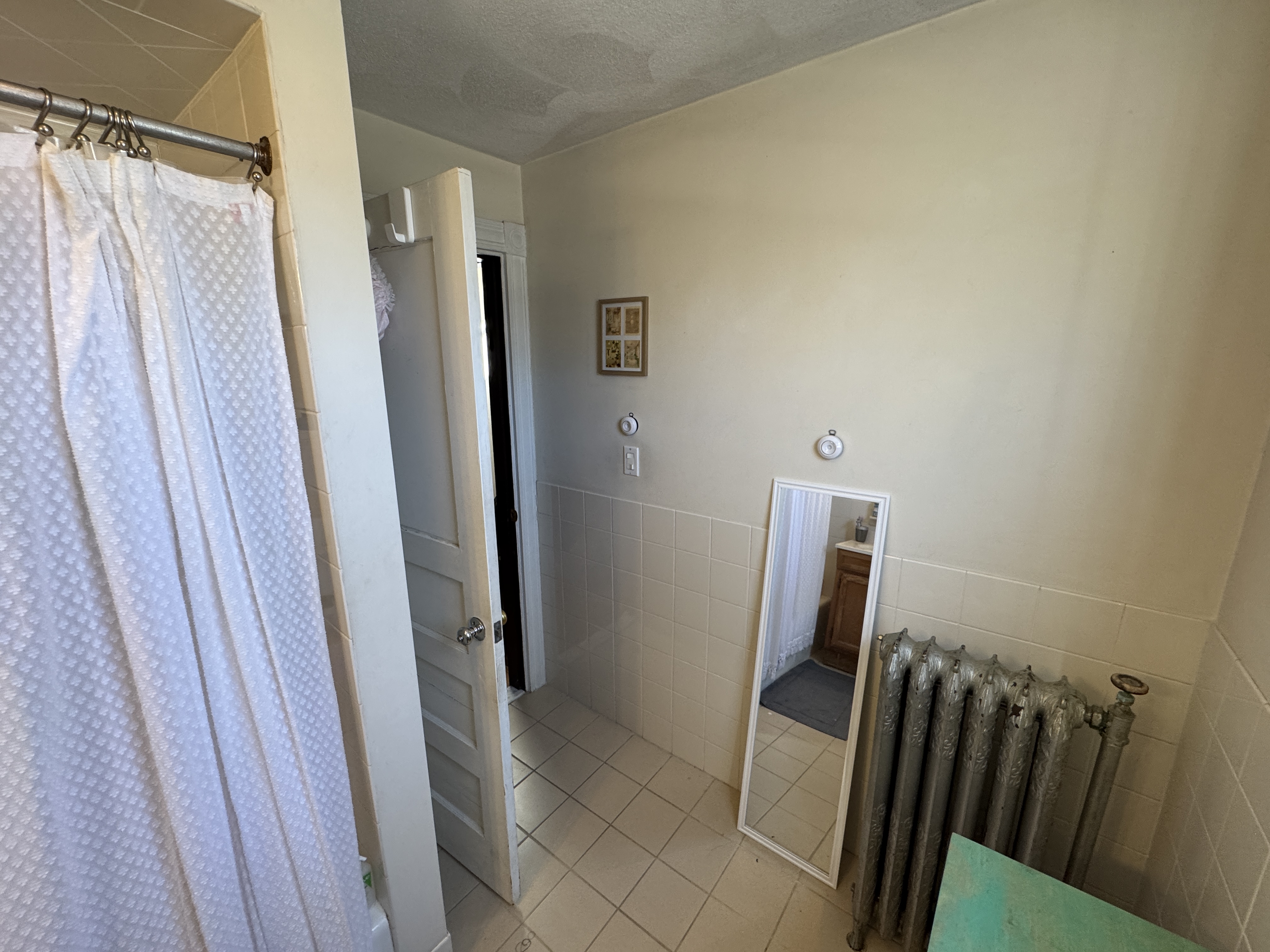 Photos of apartment on Holland St.,Somerville MA 02144