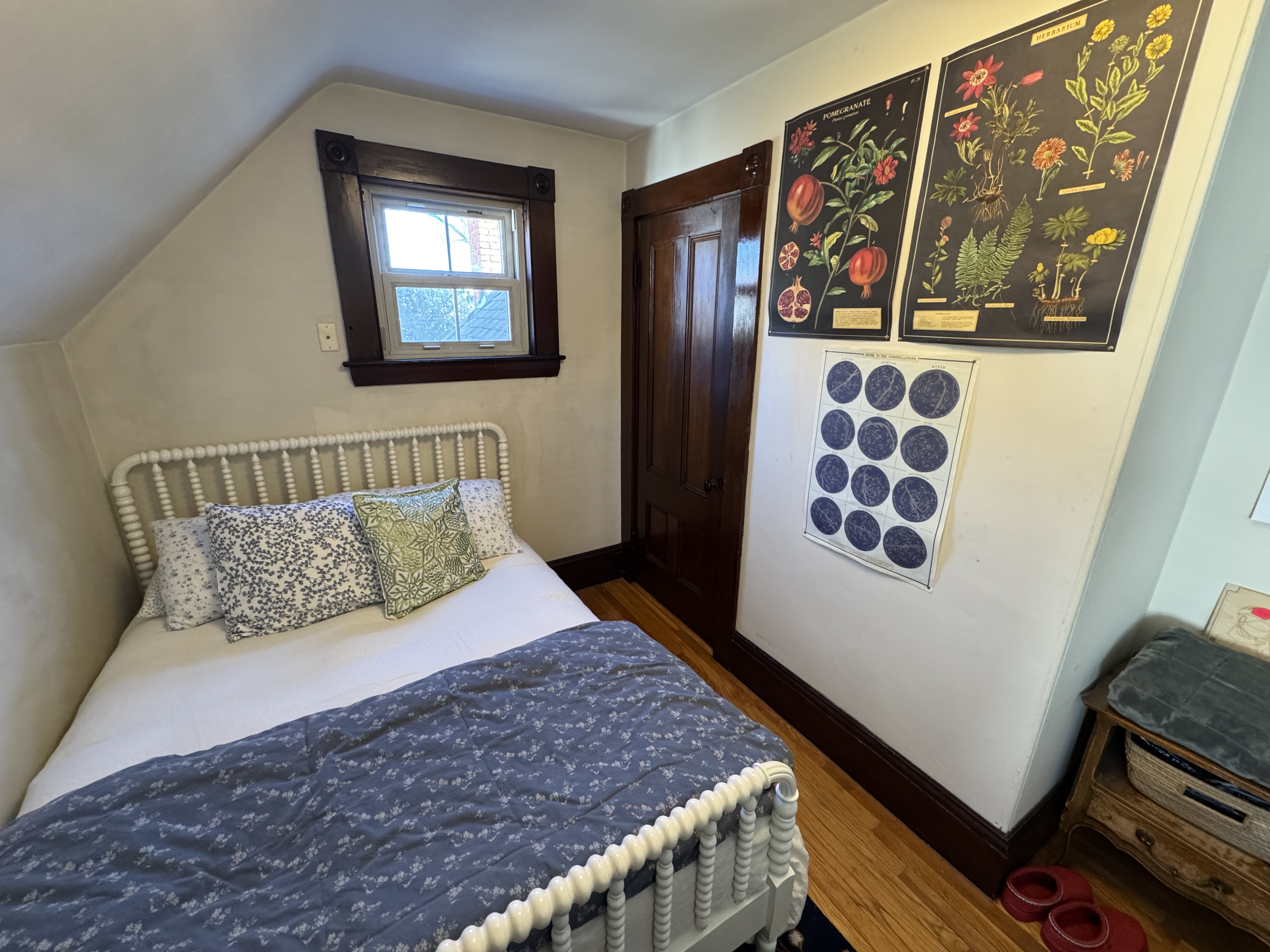 Photos of apartment on Holland St.,Somerville MA 02144