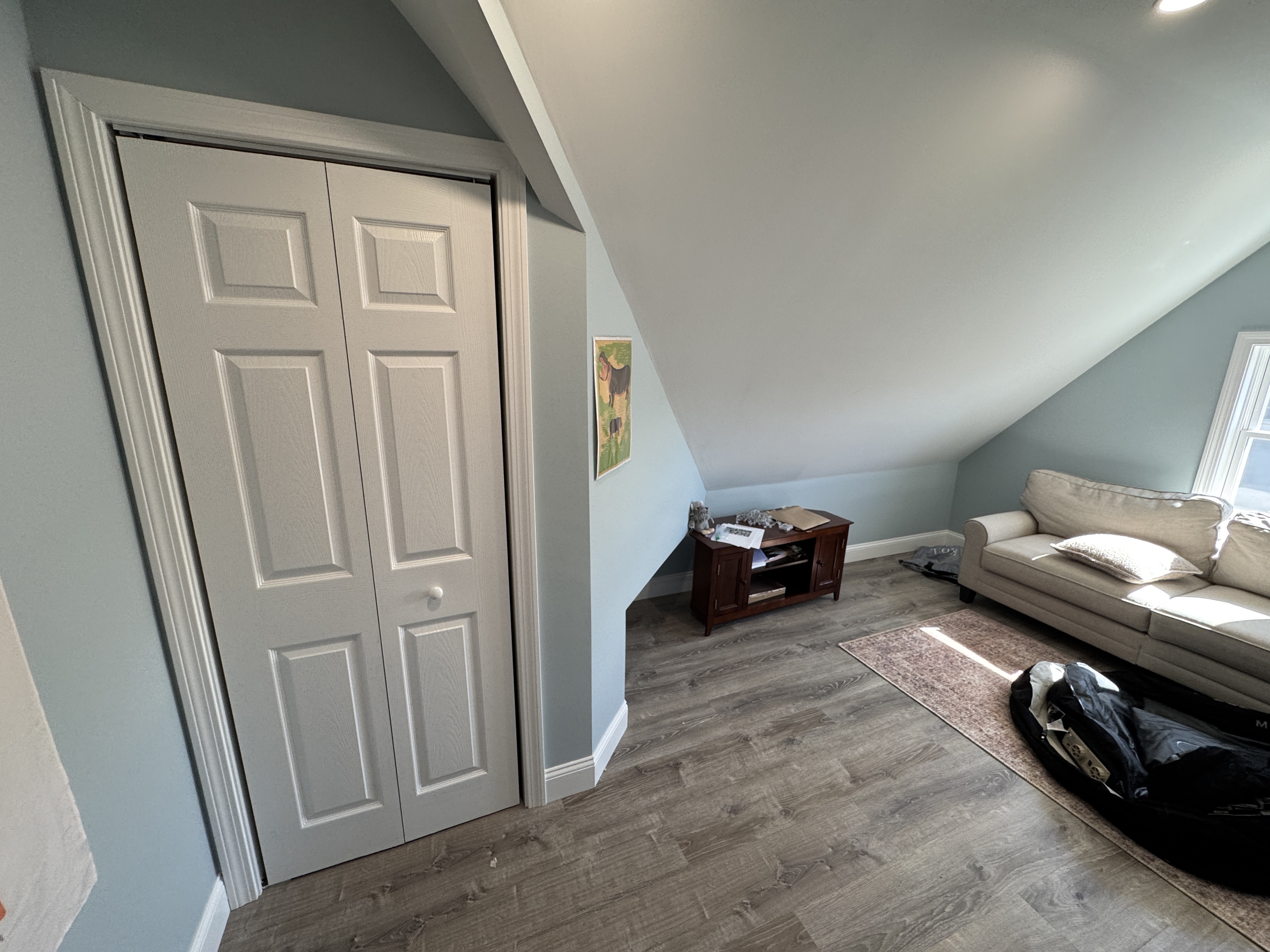 Photos of apartment on Holland St.,Somerville MA 02144