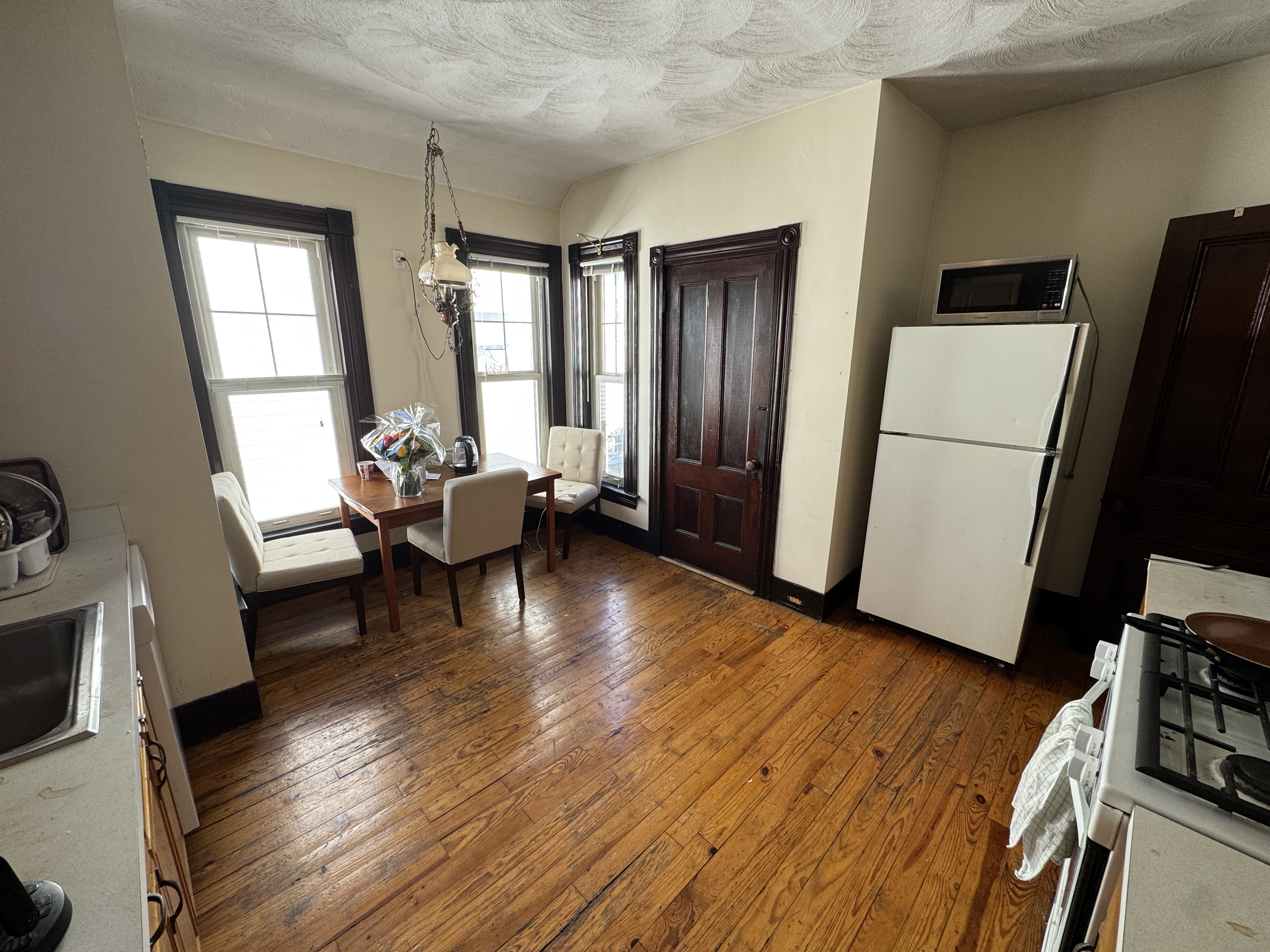 Photos of apartment on Holland St.,Somerville MA 02144