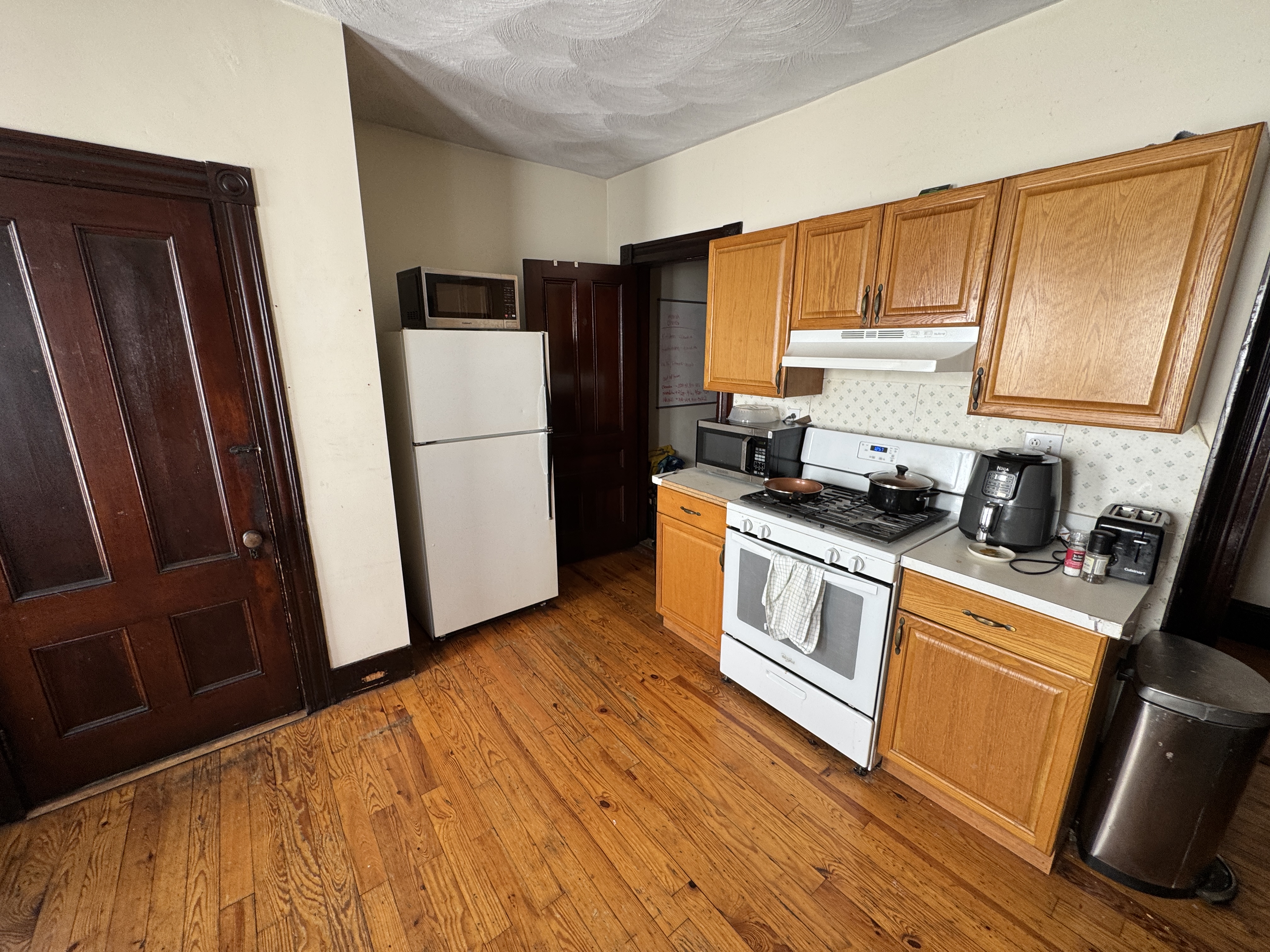 Photos of apartment on Holland St.,Somerville MA 02144