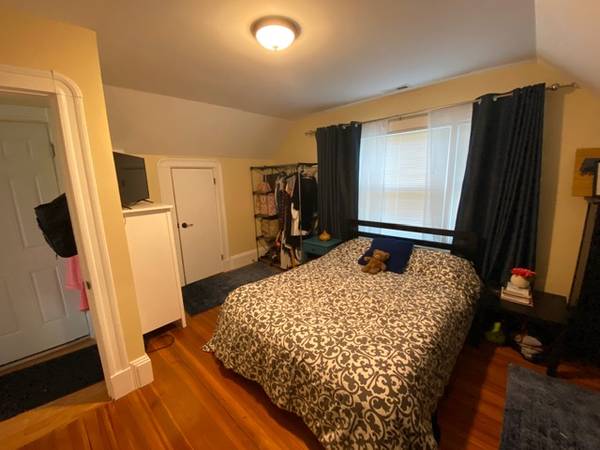 Photos of apartment on Lowell St.,Somerville MA 02143