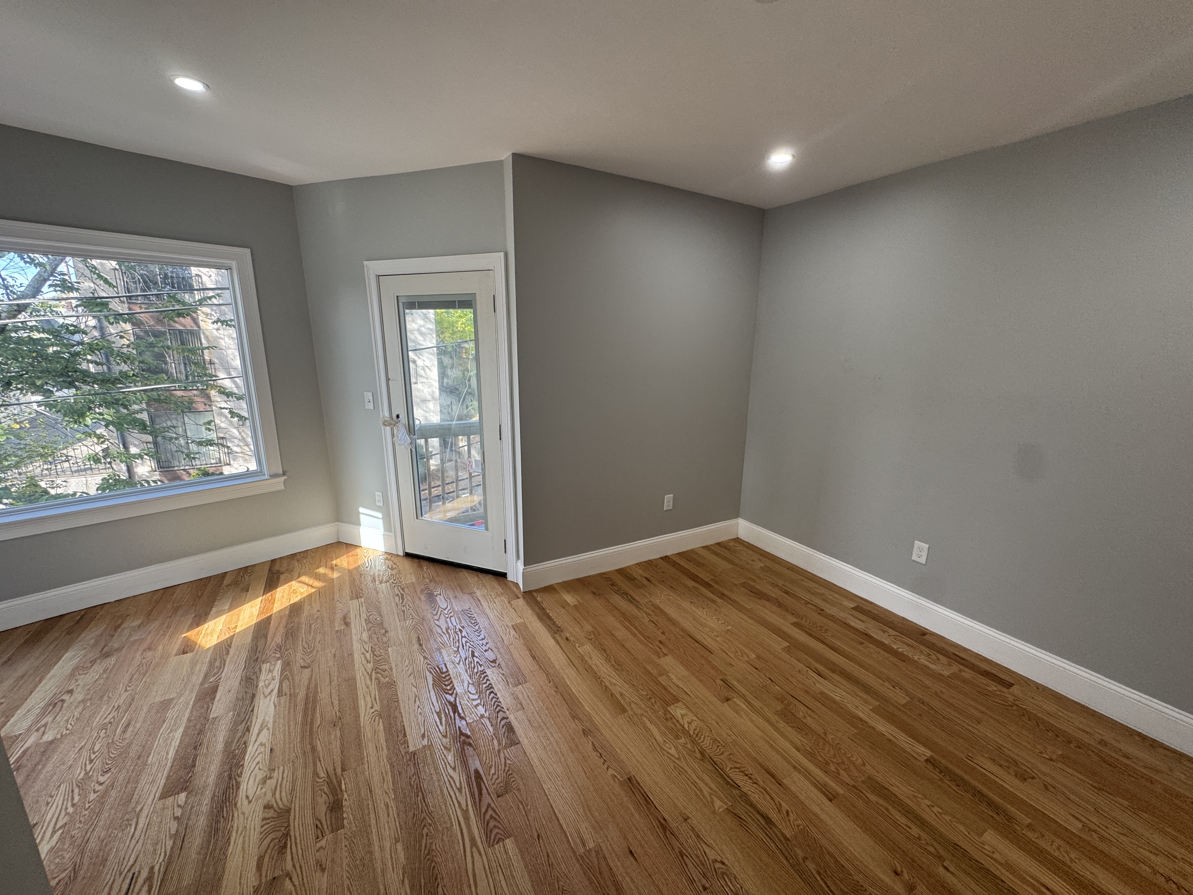 Photos of apartment on Spring St.,Somerville MA 02143