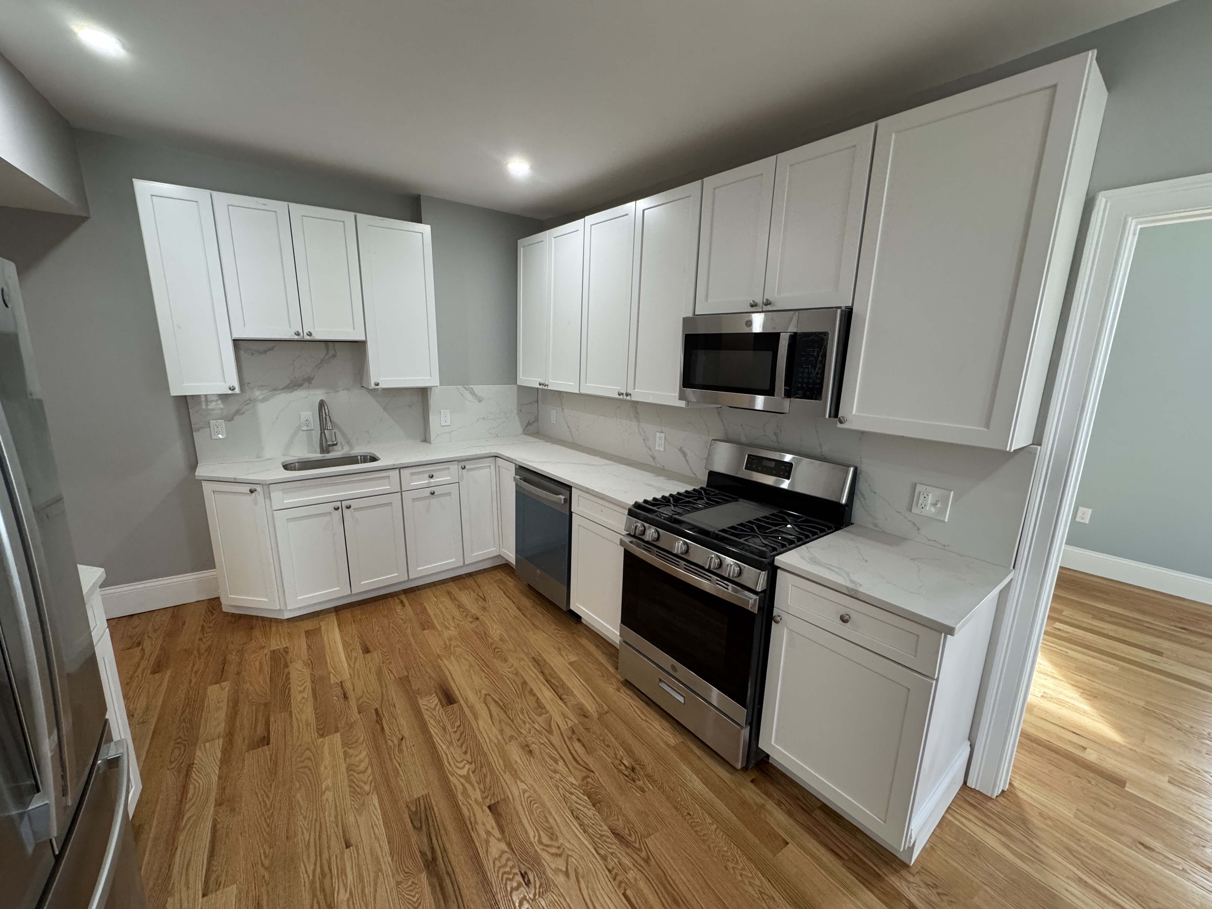 Photos of apartment on Spring St.,Somerville MA 02143