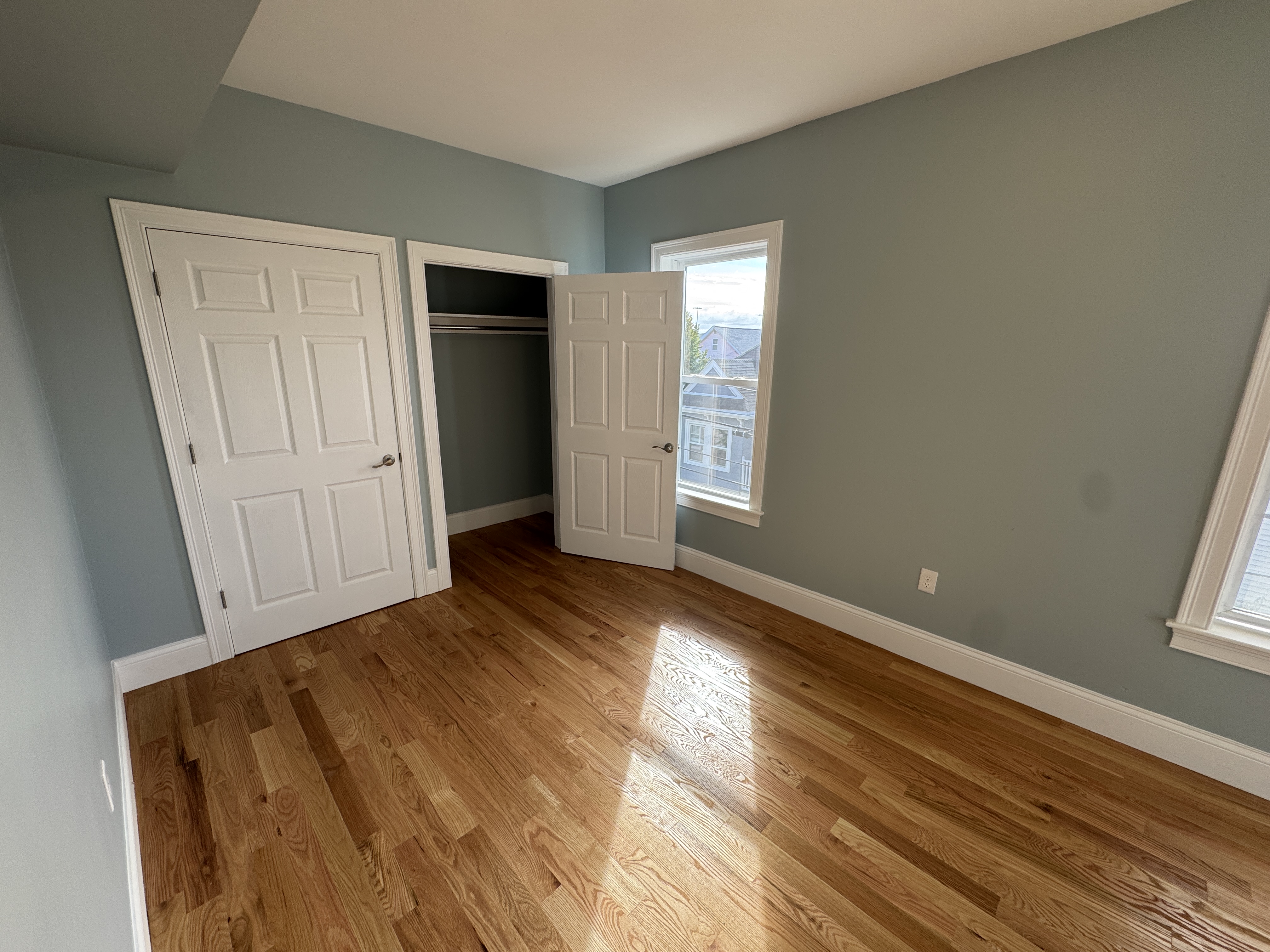 Photos of apartment on Spring St.,Somerville MA 02143