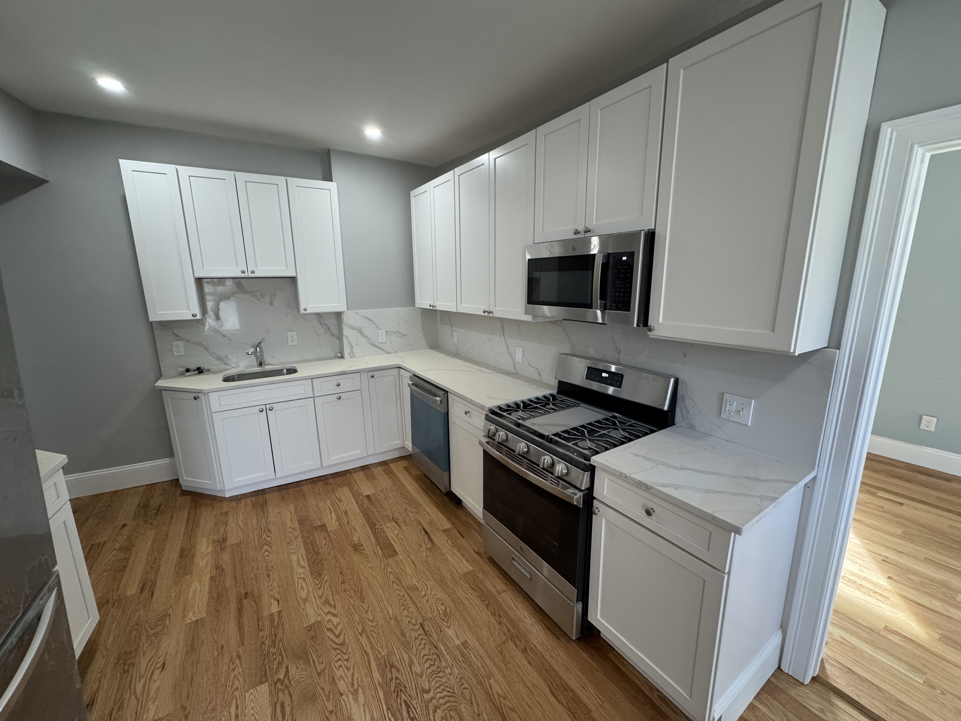 Photos of apartment on Spring St.,Somerville MA 02143