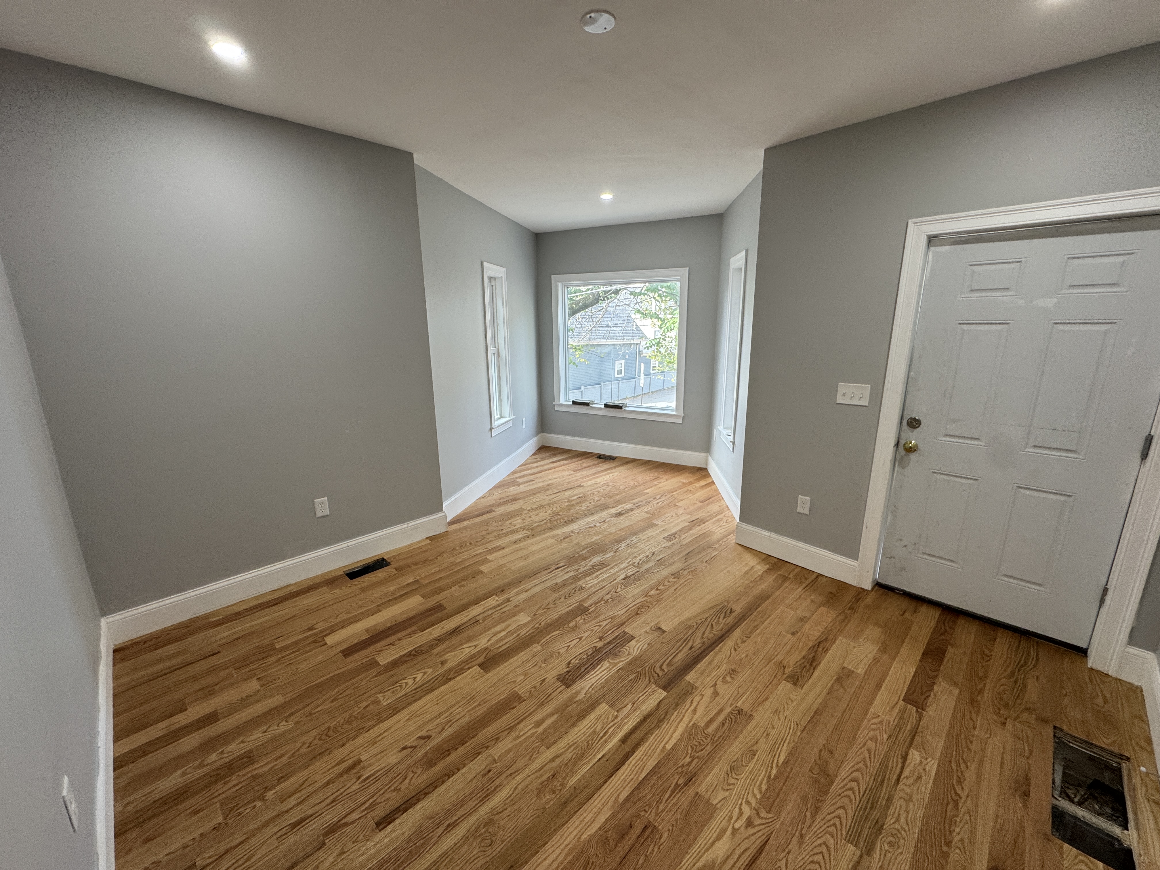 Pictures of  property for rent on Spring St., Somerville, MA 02143
