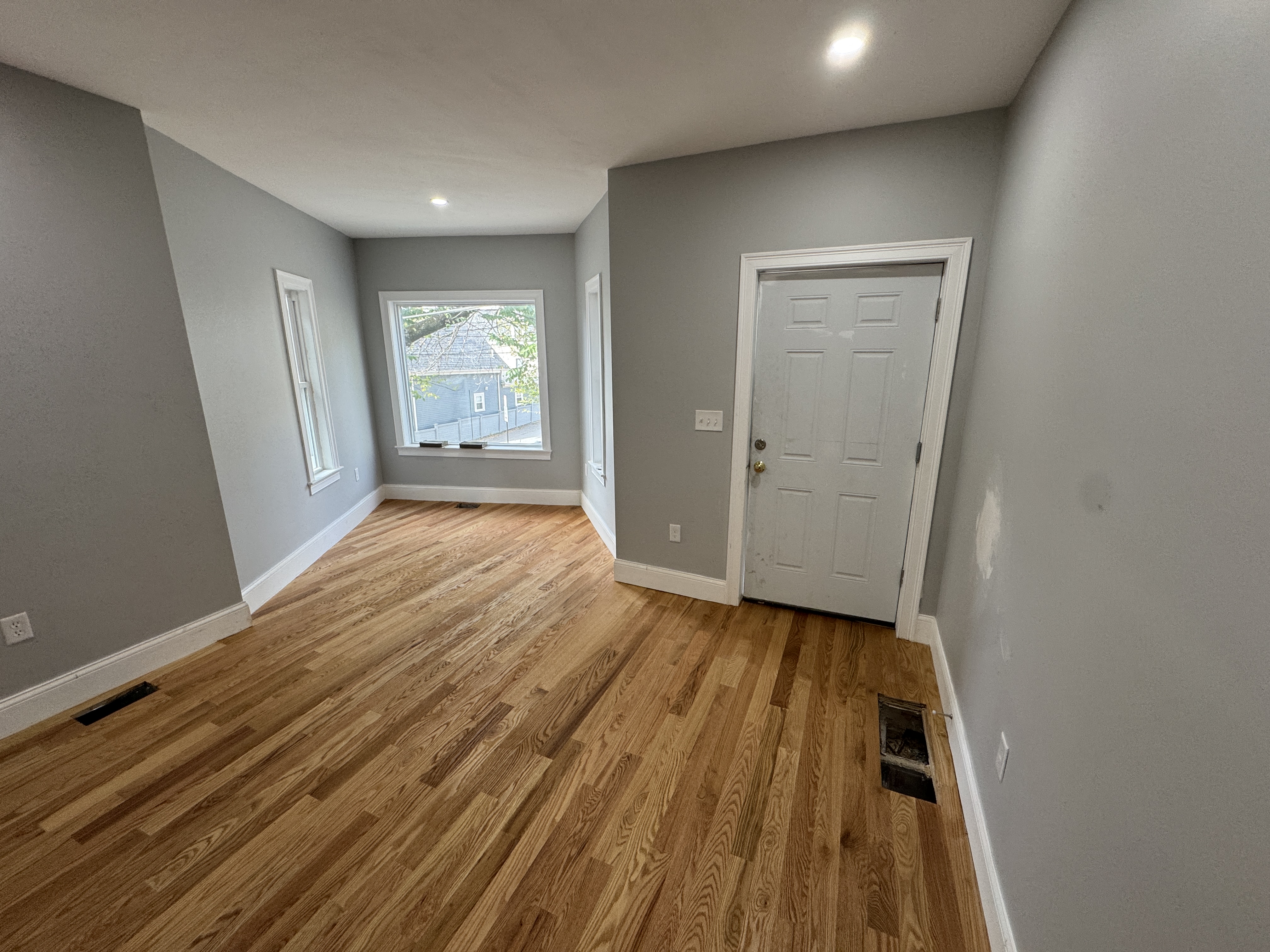 Photos of apartment on Spring St.,Somerville MA 02143