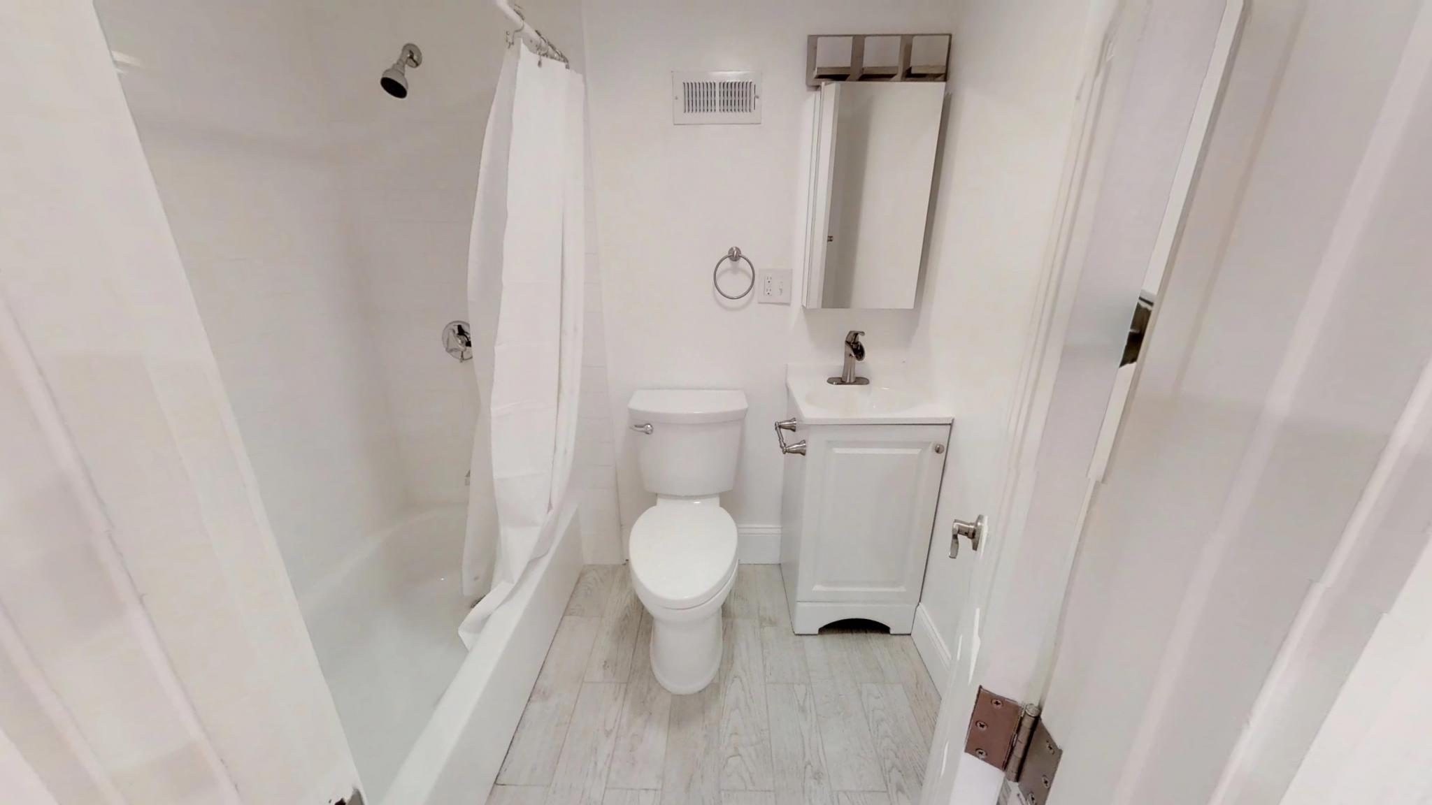 219 Holland St, Teele Square