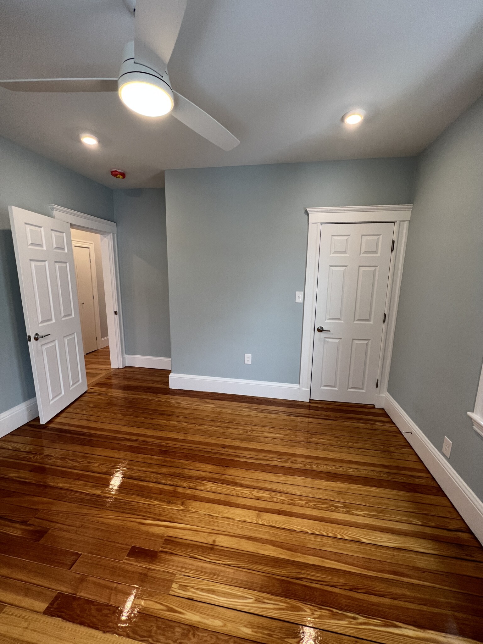 11 Burnham St, Tufts