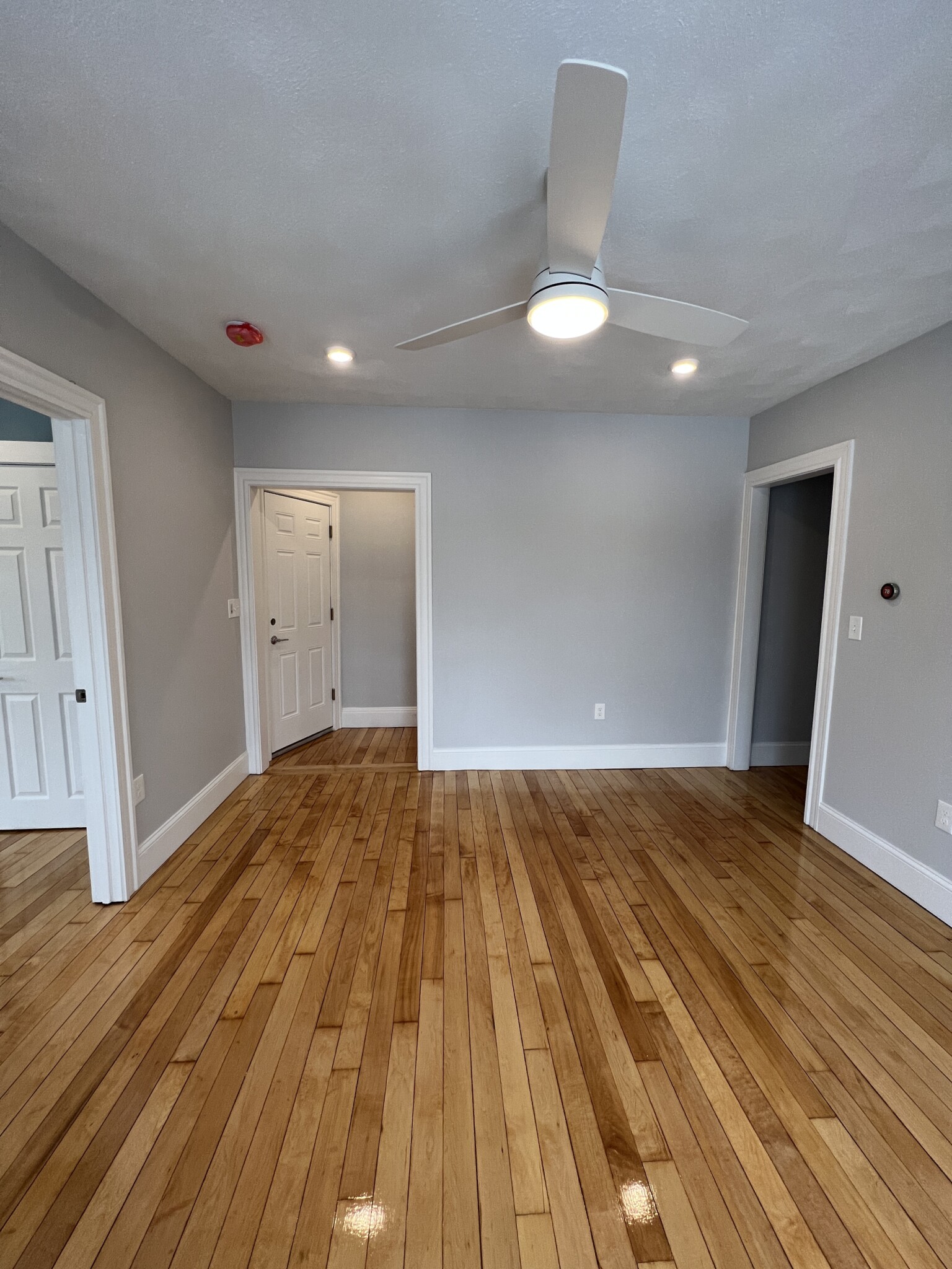 11 Burnham St, Tufts