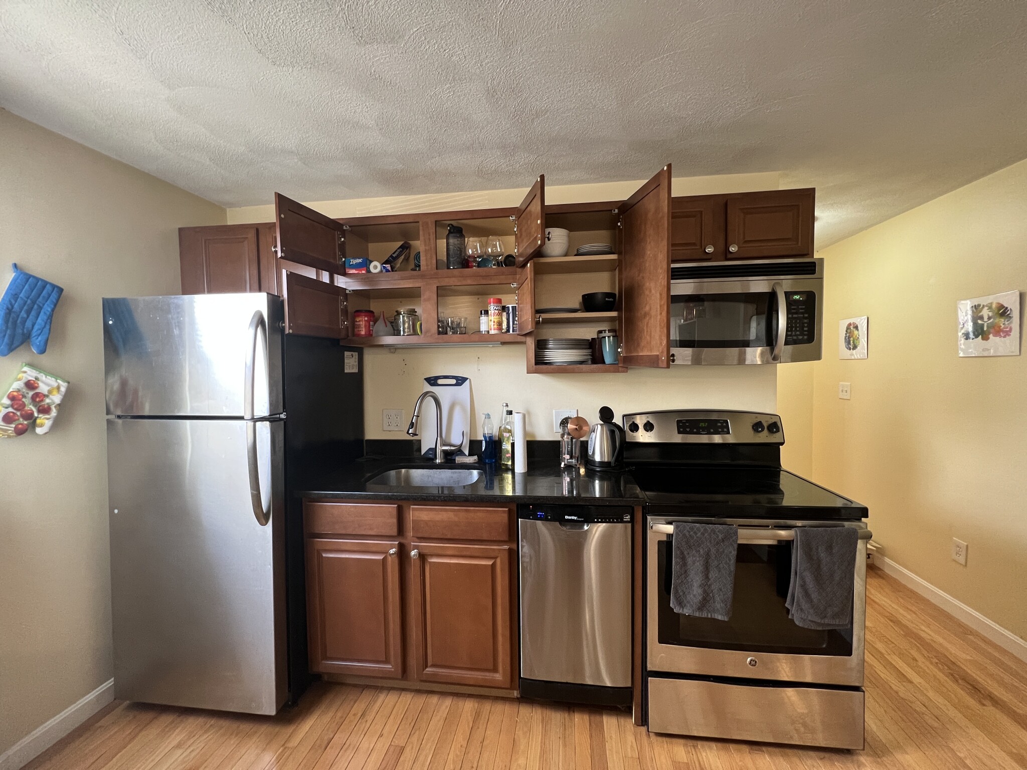 217 Holland St, Davis Square