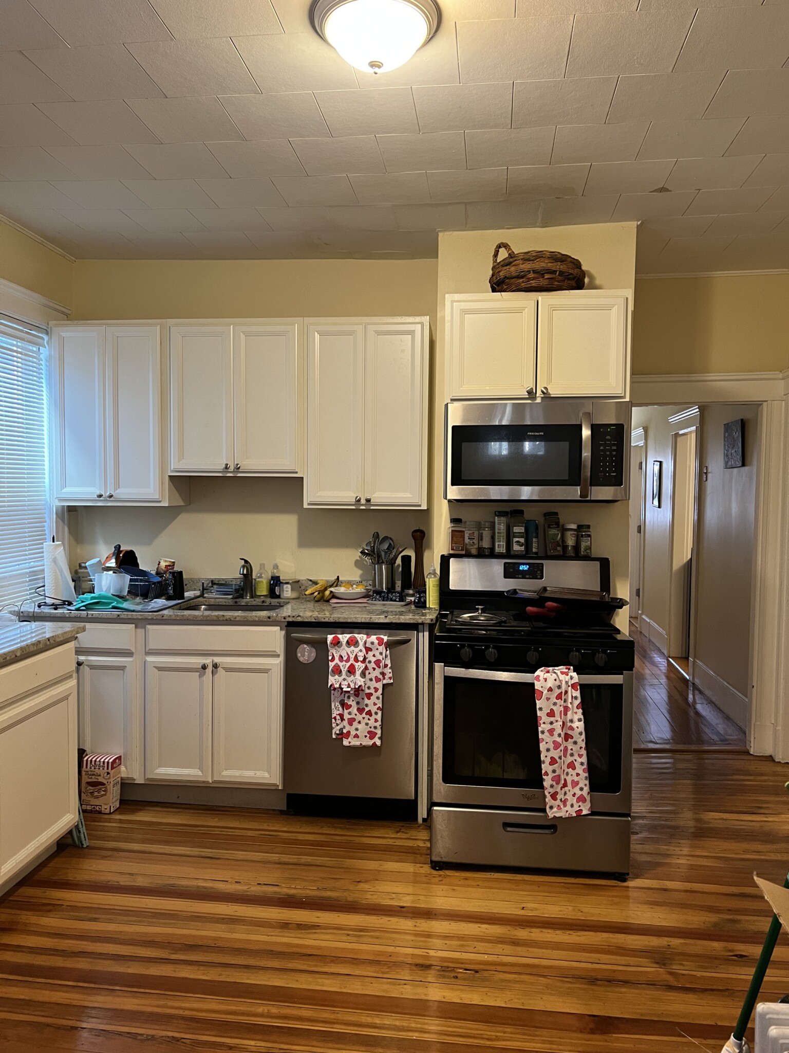 17 Dow St, Somerville
