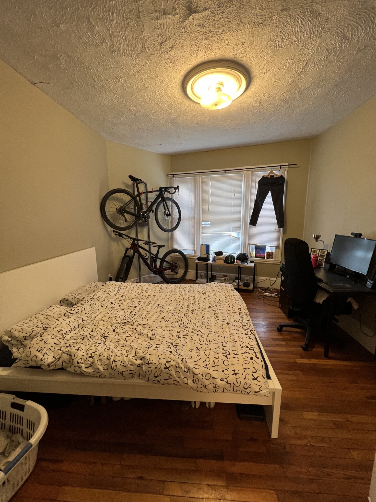 Photos of apartment on Cedar St.,Somerville MA 02143