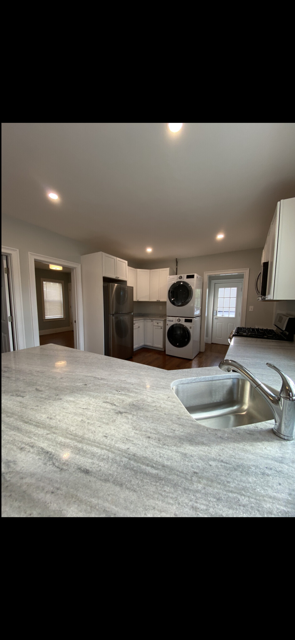 3 5 Hamilton Rd, Davis Square