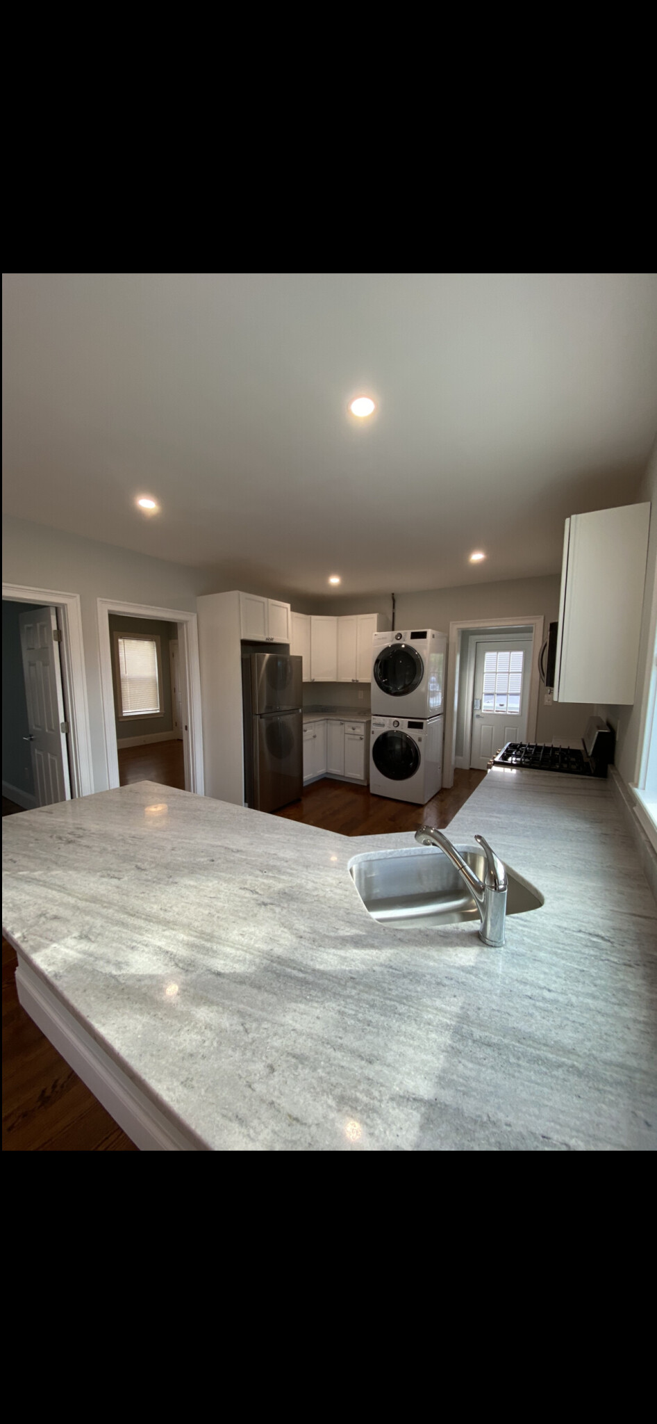 3 5 Hamilton Rd, Davis Square