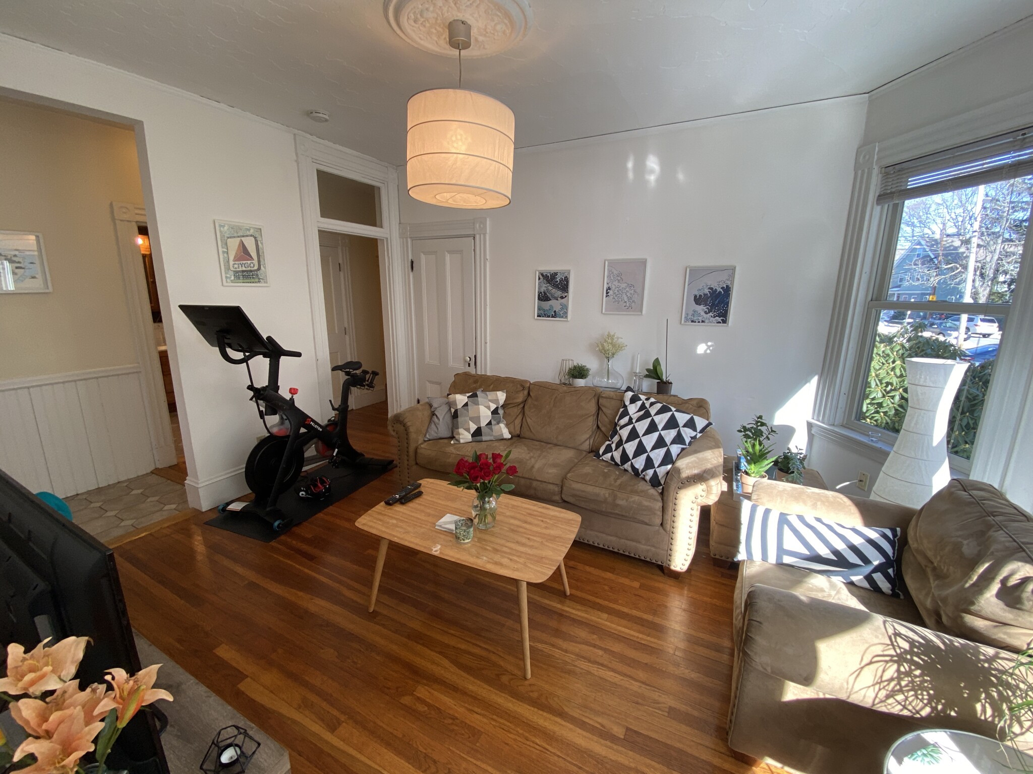 Photos of apartment on Elm St.,Cambridge MA 02140