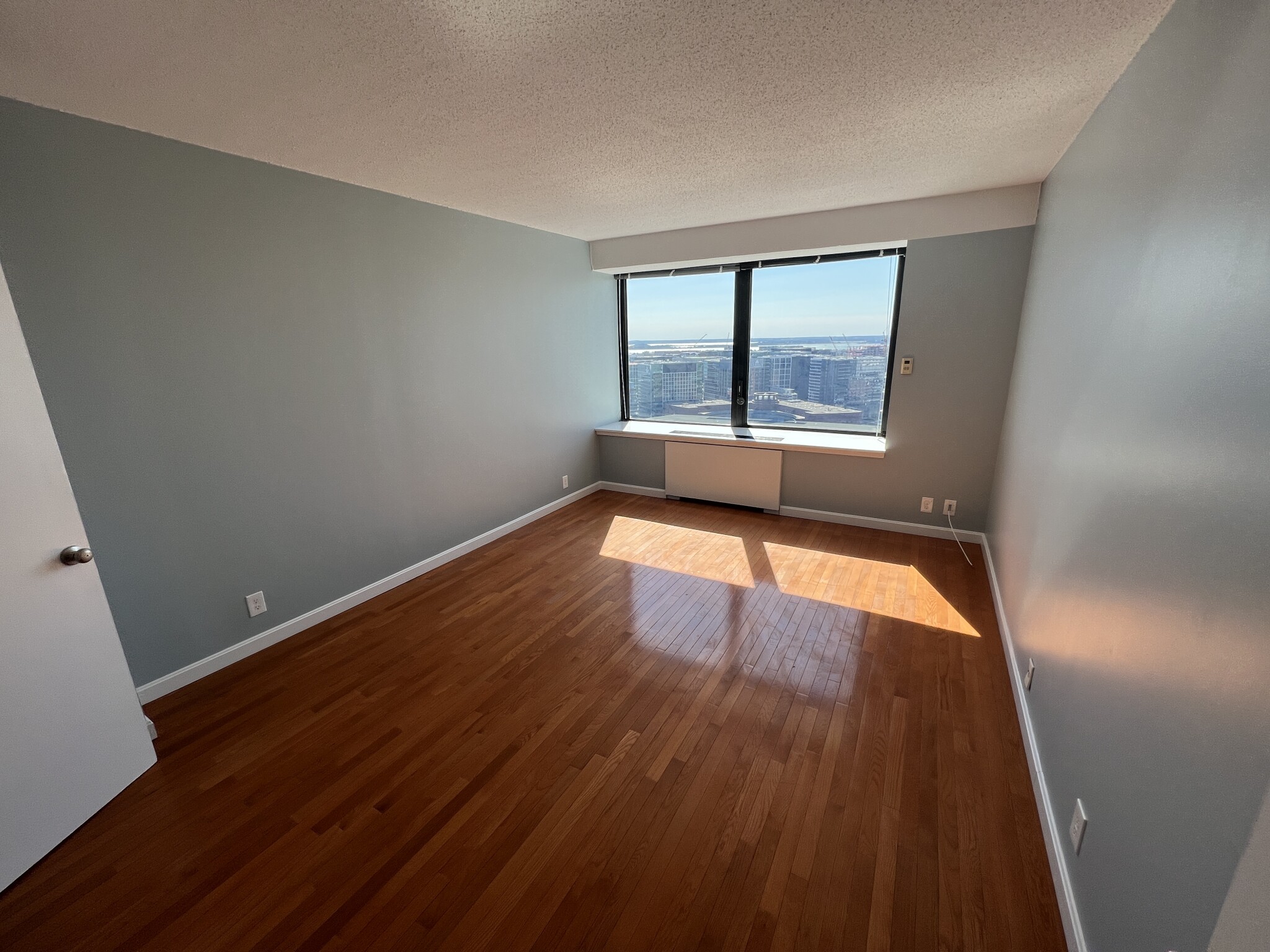 85 India Row, Waterfront