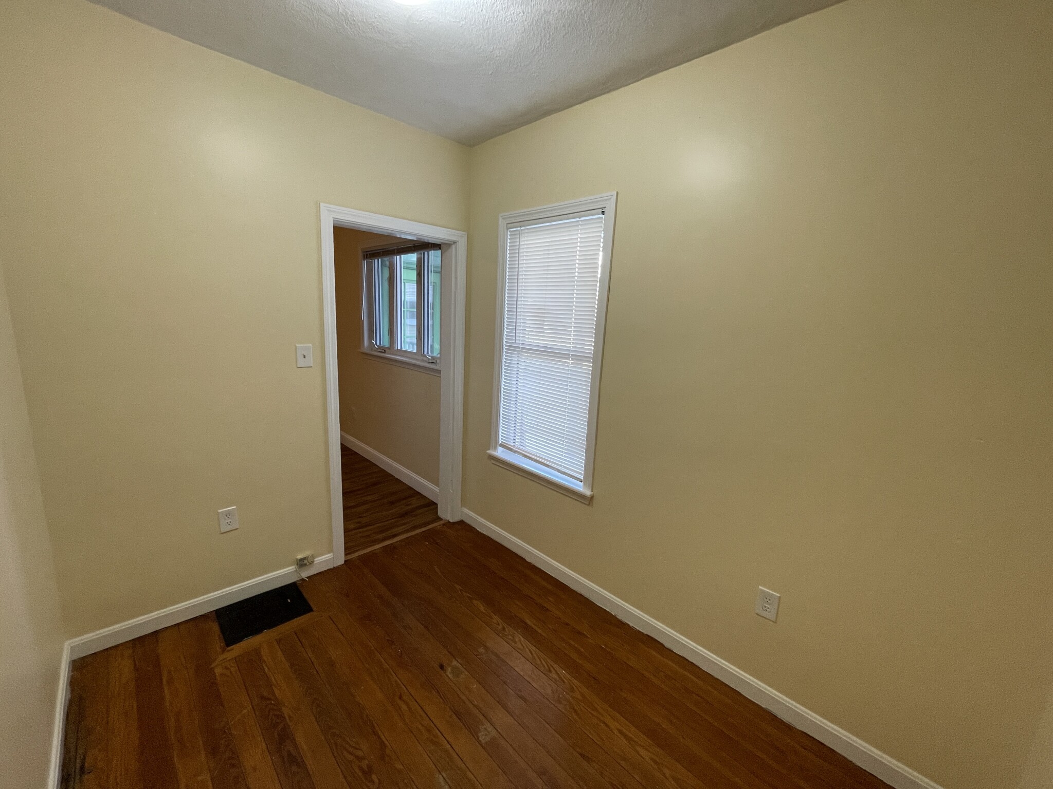 225 Holland St, Davis Square