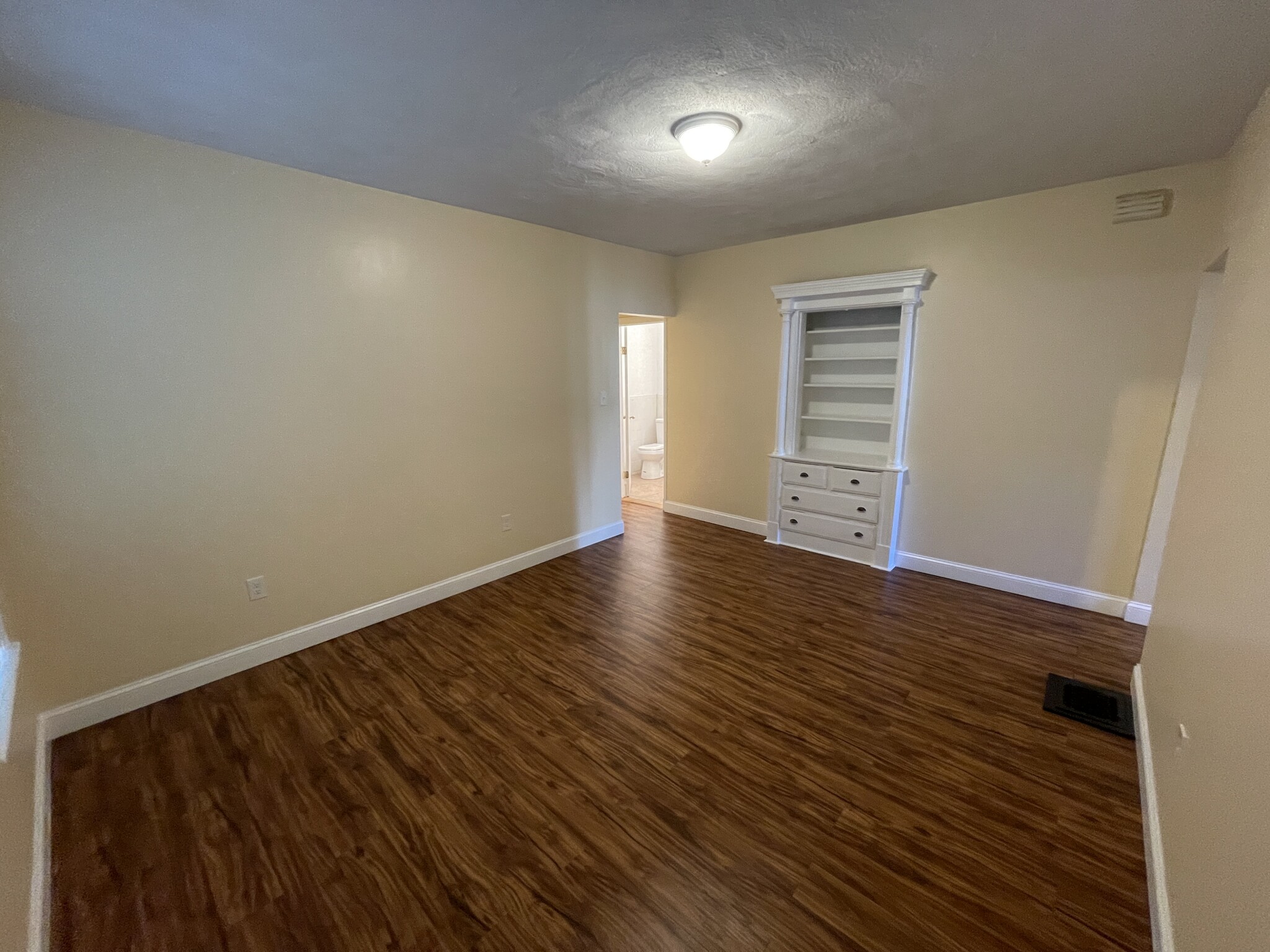 225 Holland St, Davis Square