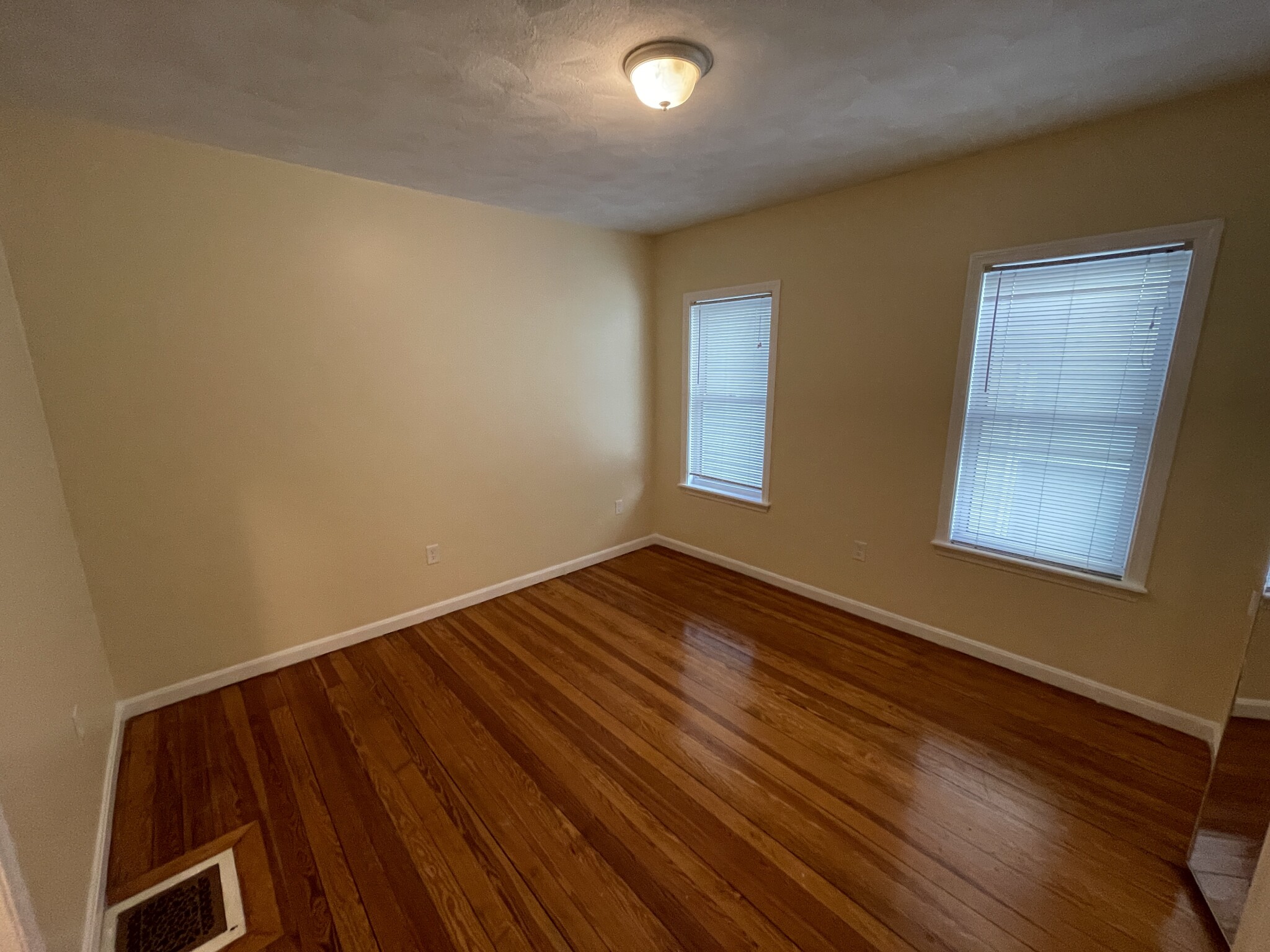 225 Holland St, Davis Square