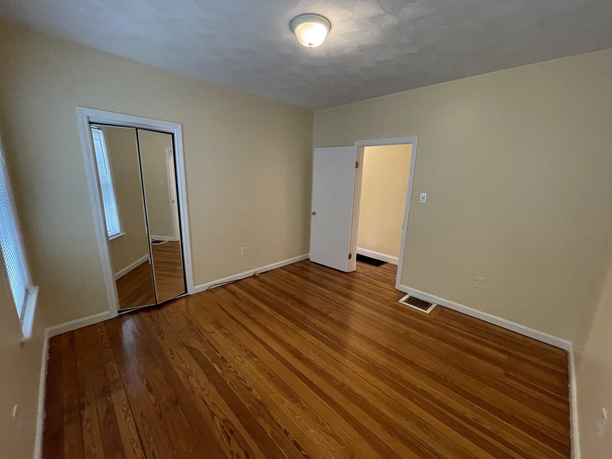 225 Holland St, Davis Square