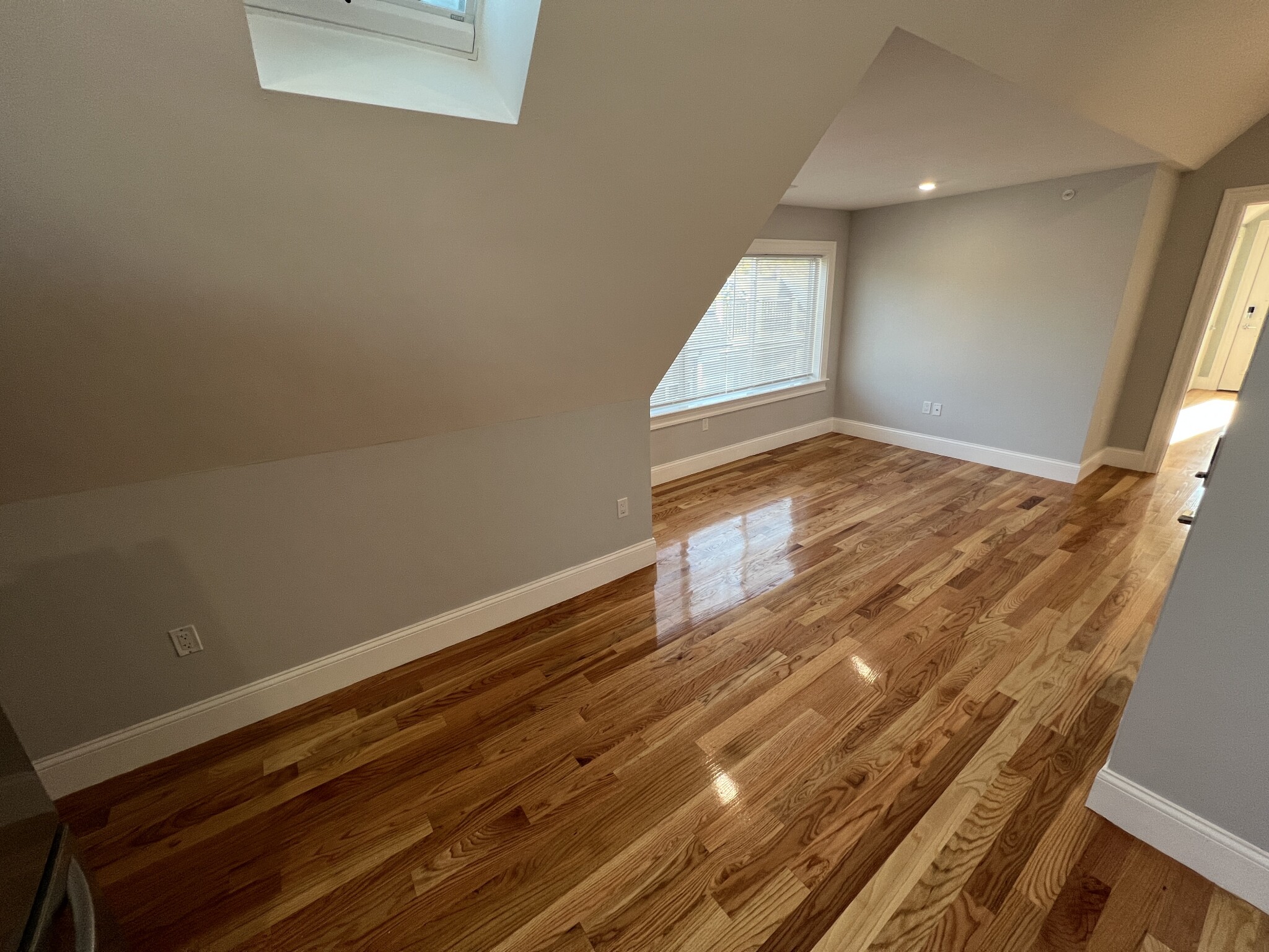 29 Alpine St, Magoun Square