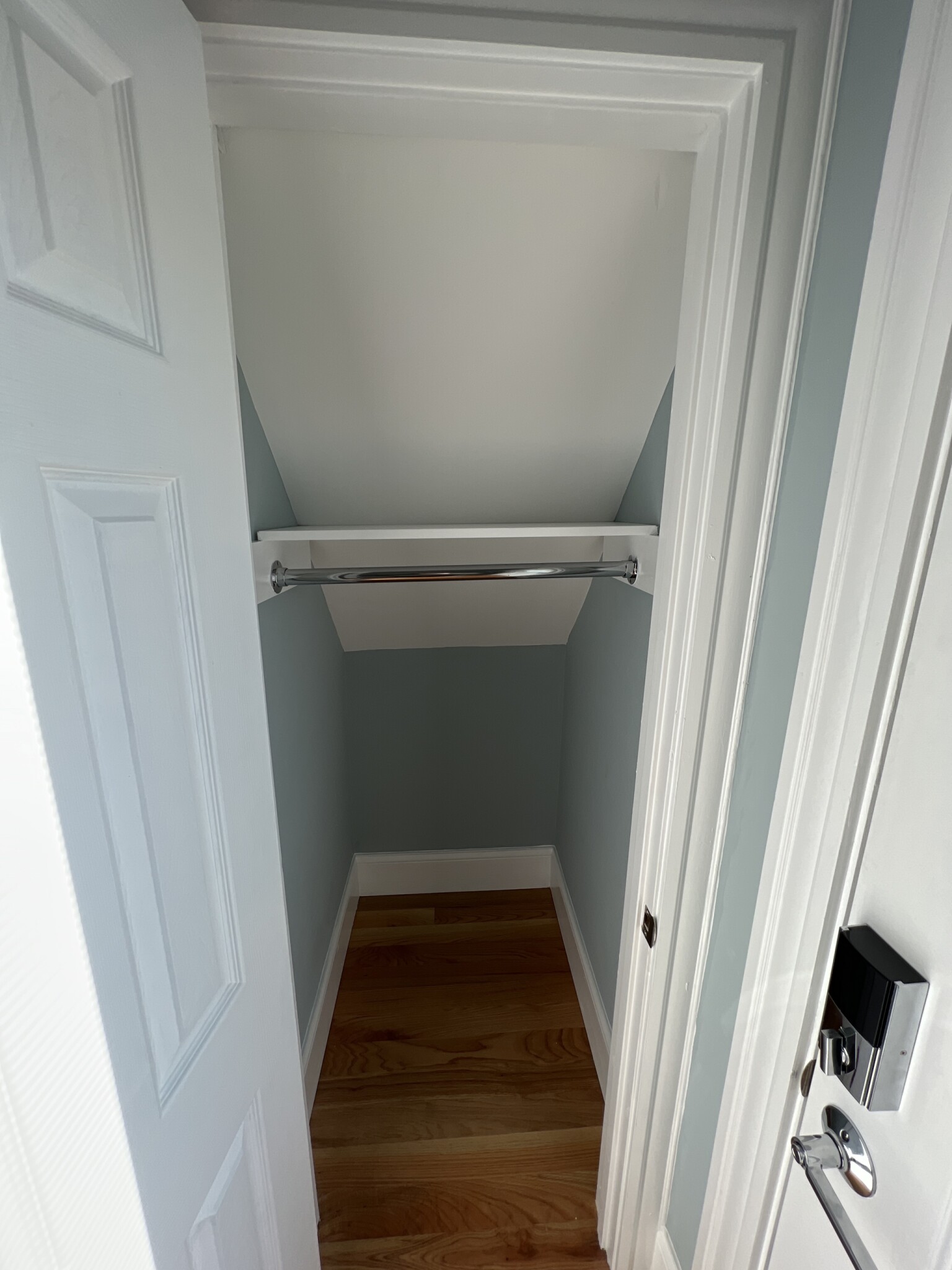 29 Alpine St, Magoun Square