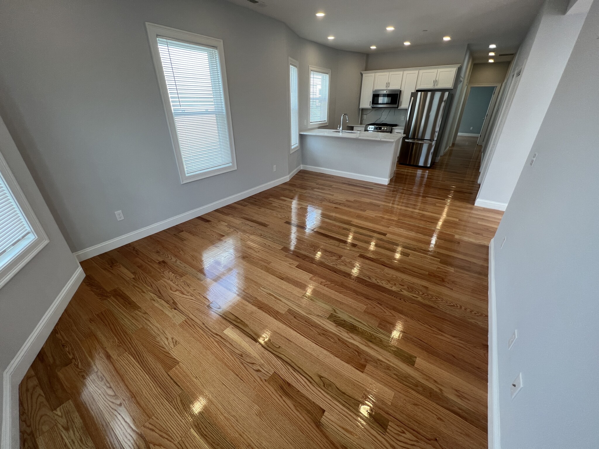 126 Cross St, East Somerville