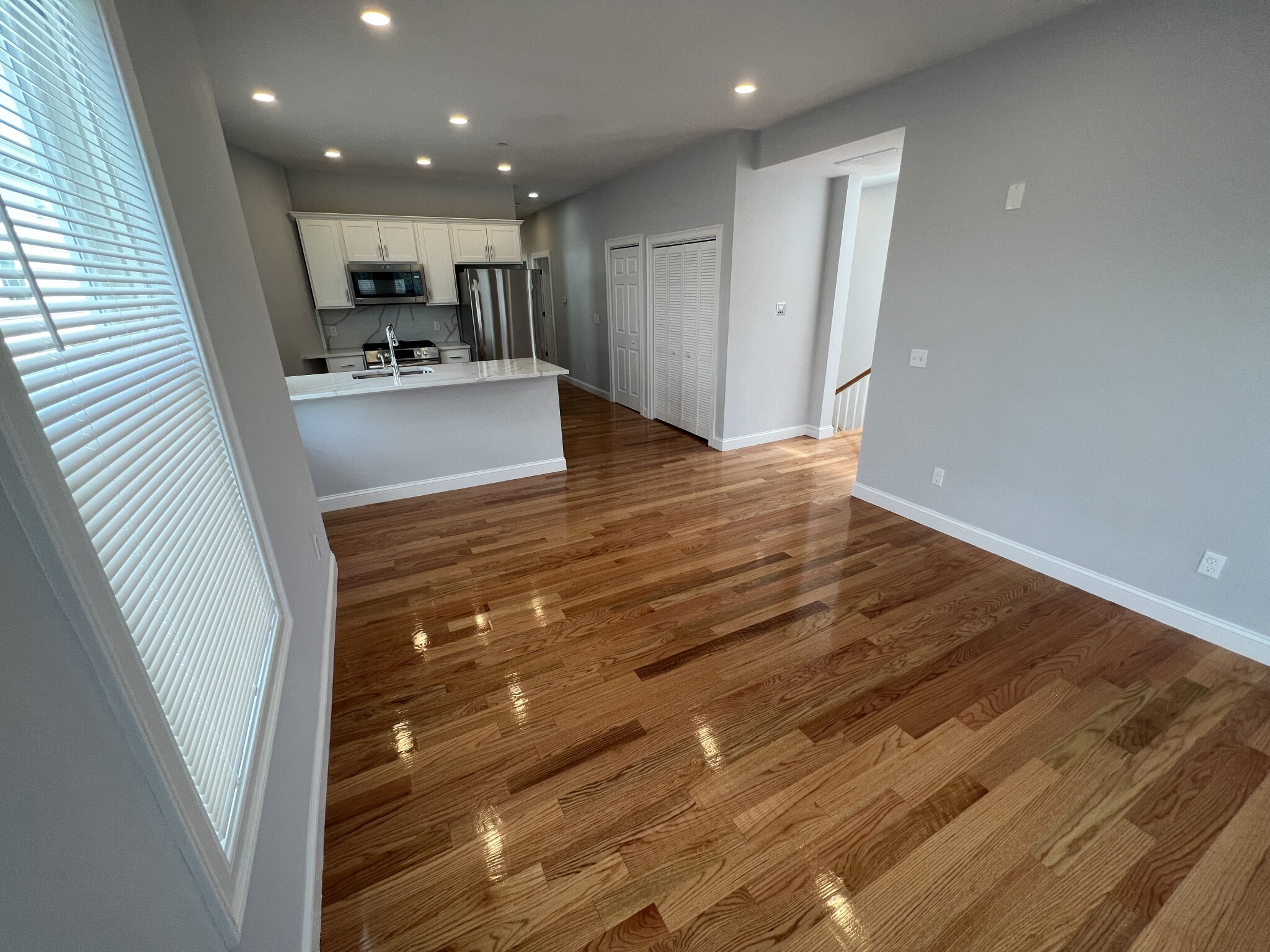 126 Cross St, East Somerville