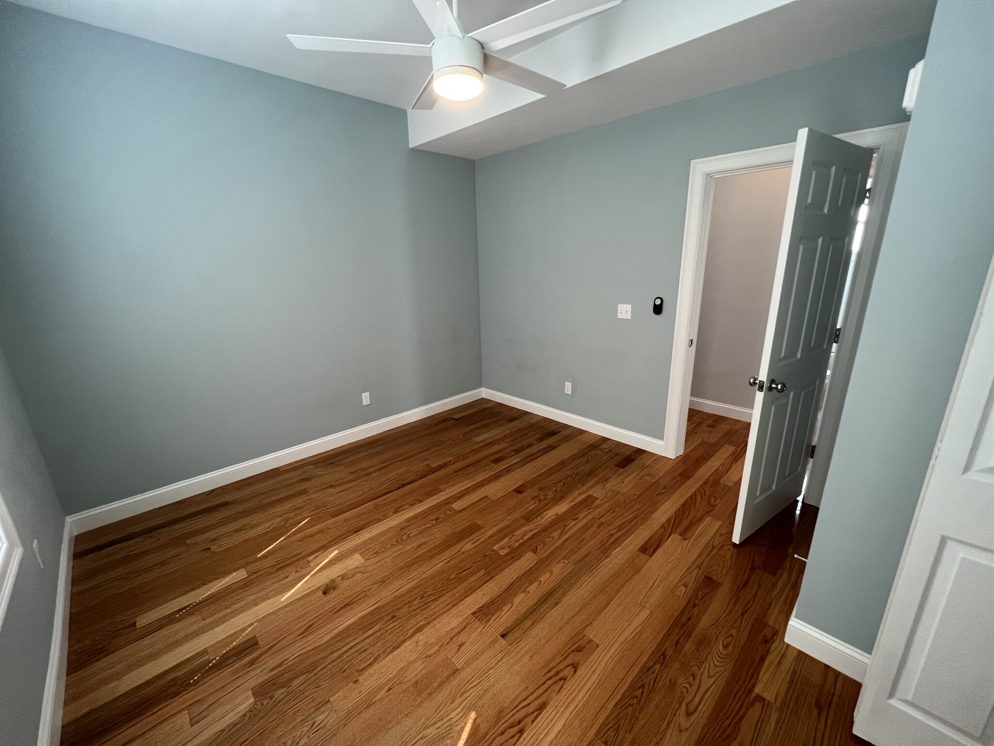 126 Cross St, East Somerville