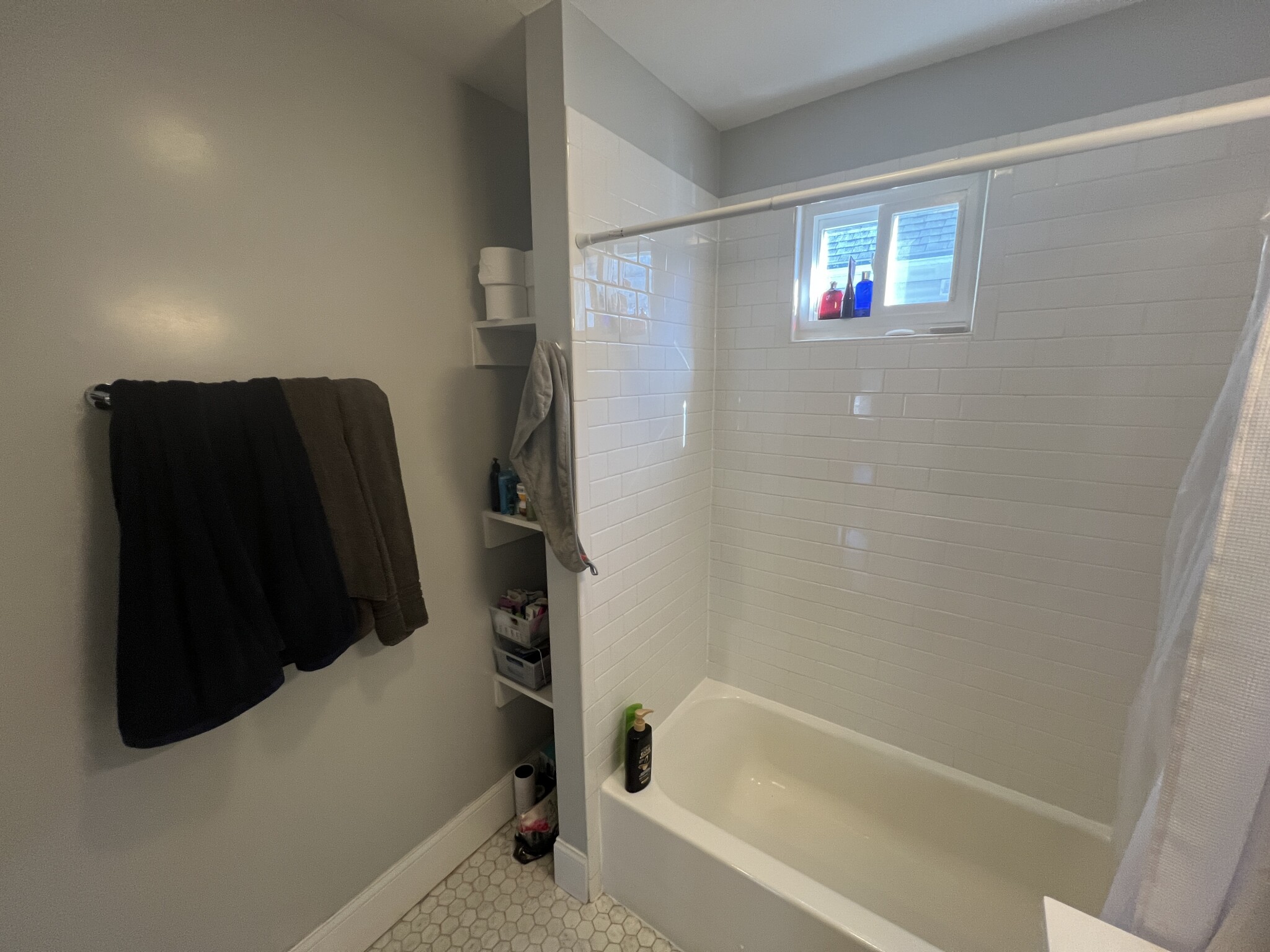 337 Highland Ave, Powder House Square