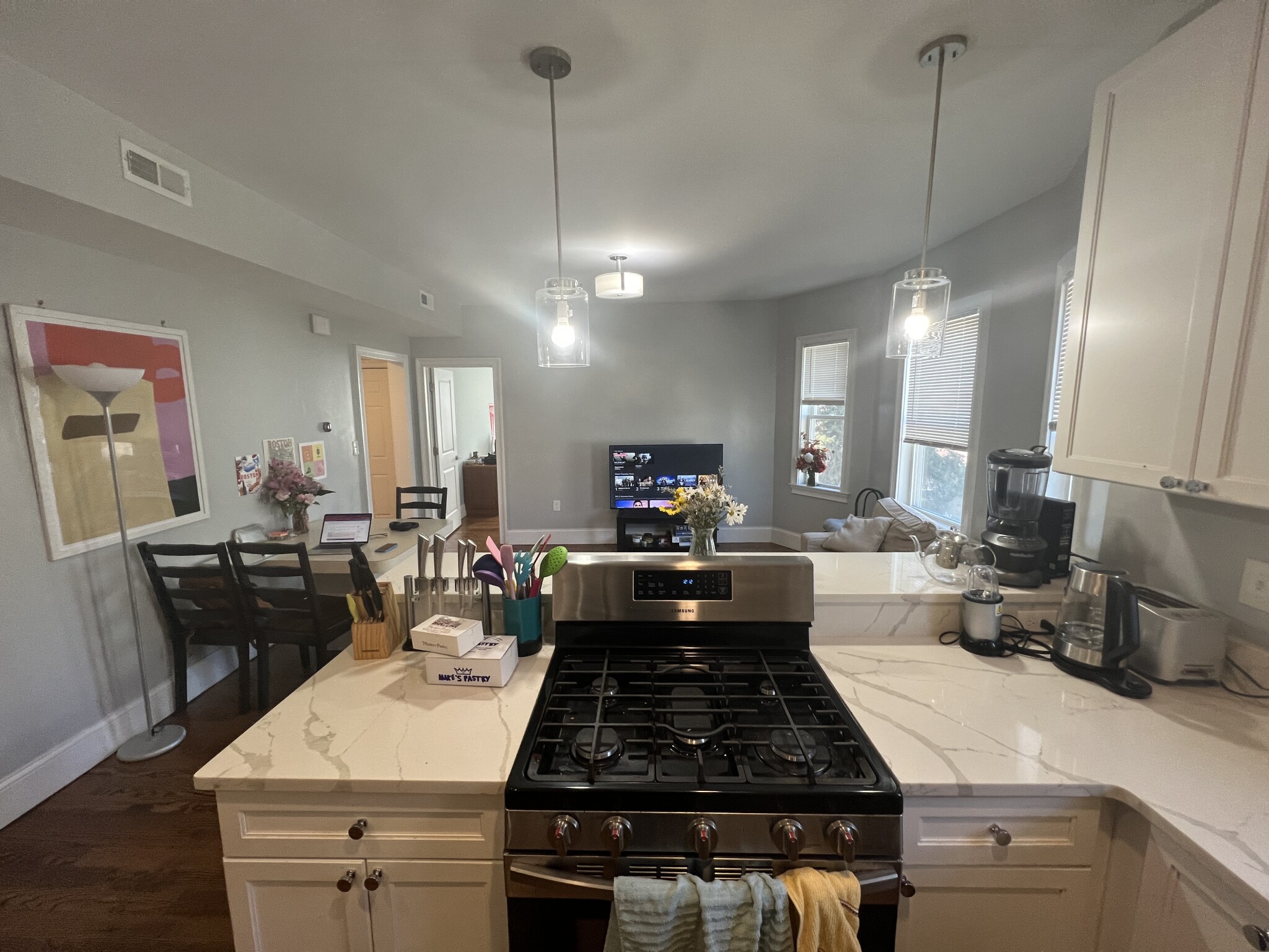 337 Highland Ave, Powder House Square