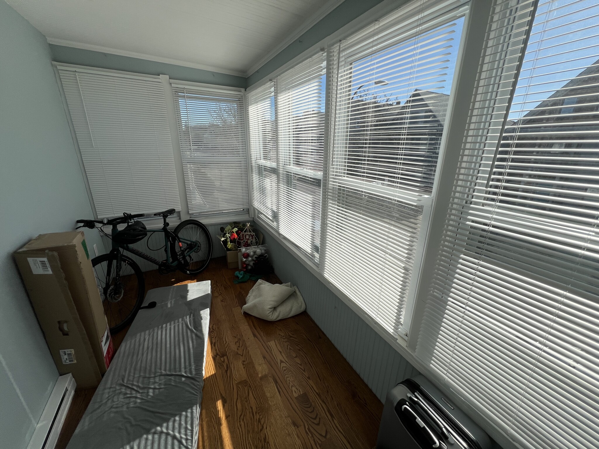 337 Highland Ave, Powder House Square