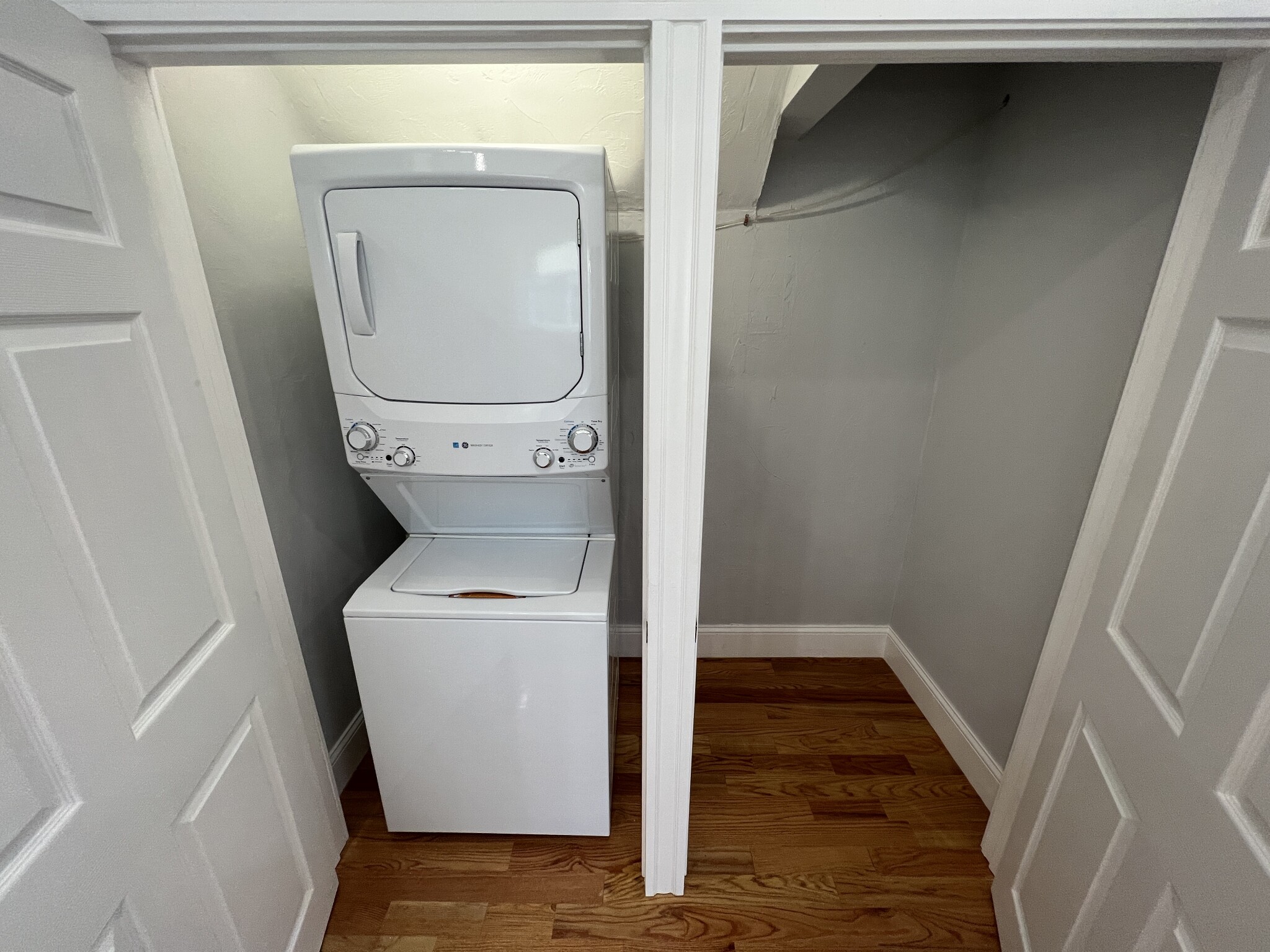 29 Alpine St, Powder House Square